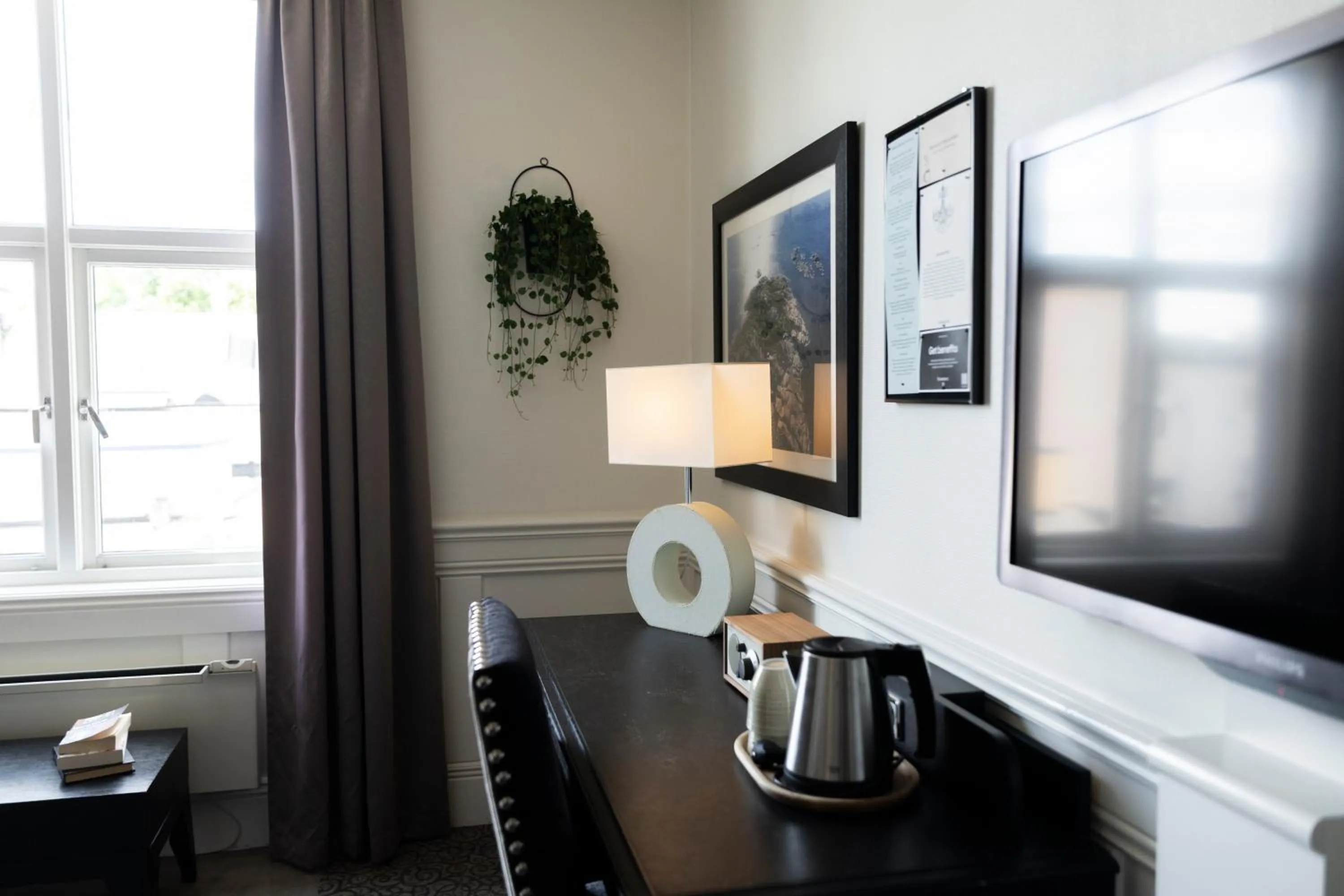 TV and multimedia in Home Hotel Atlantic