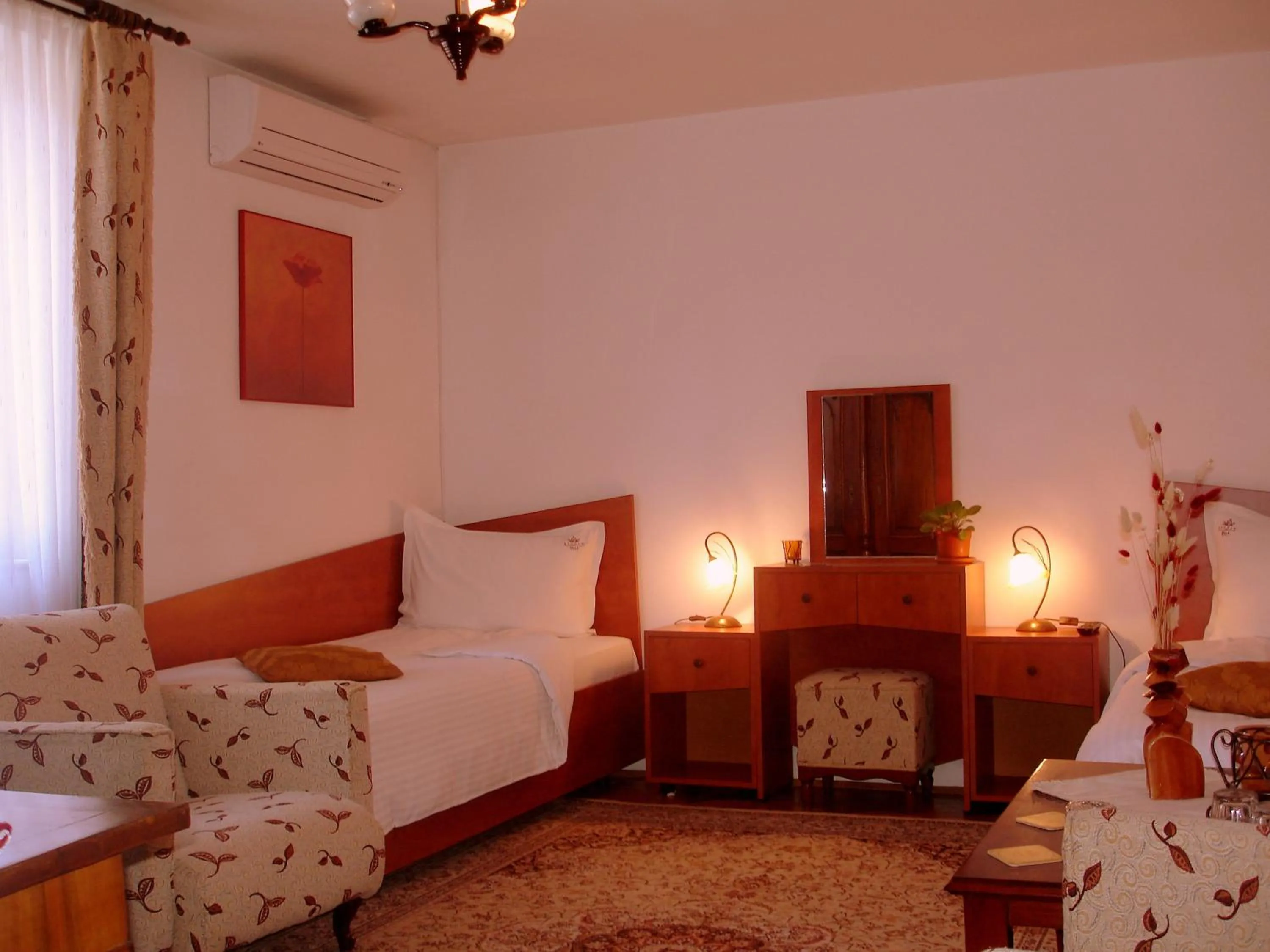 Bedroom, Bed in Villa-Hotel Escala