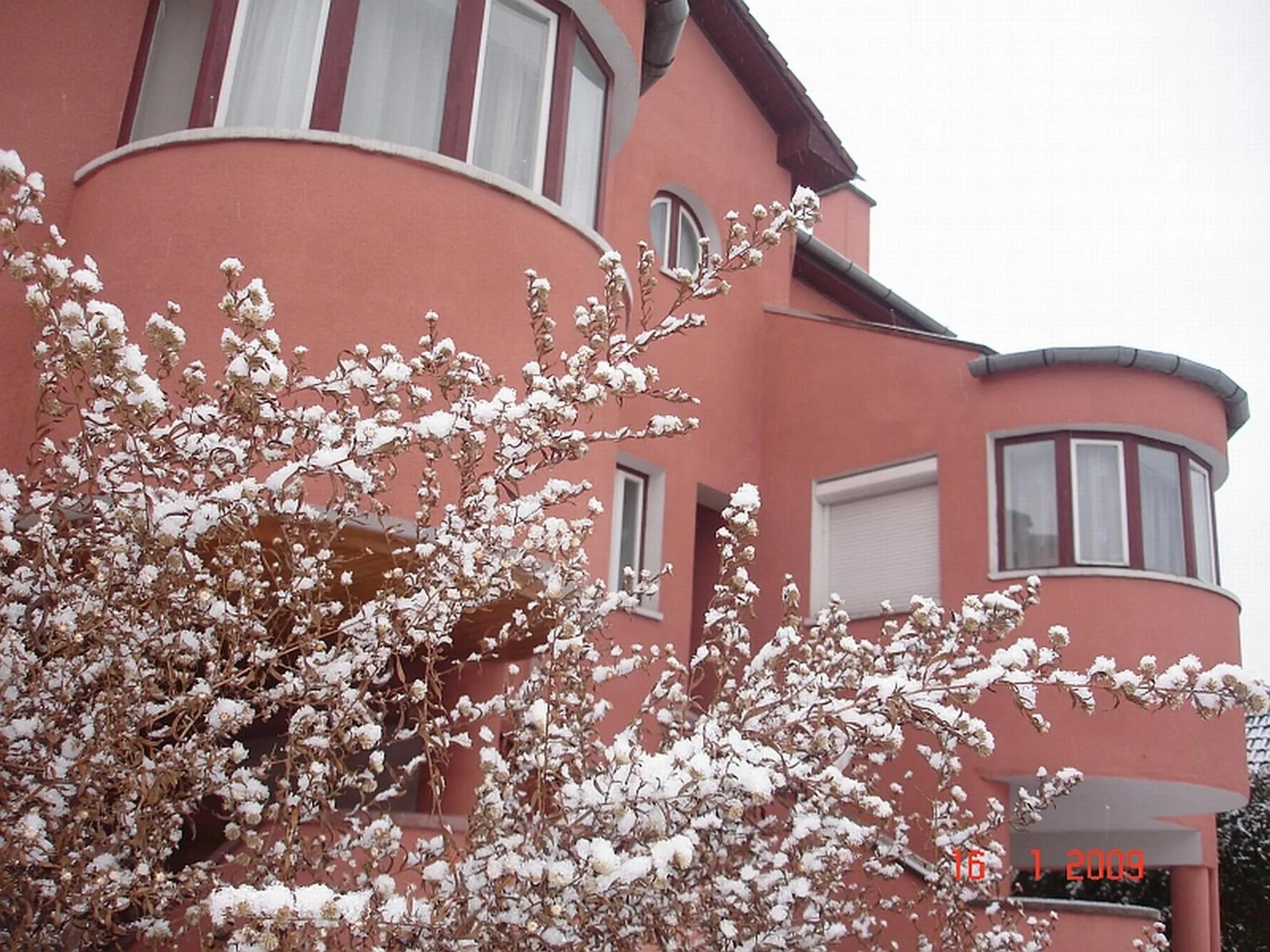 Property building in Villa-Hotel Escala