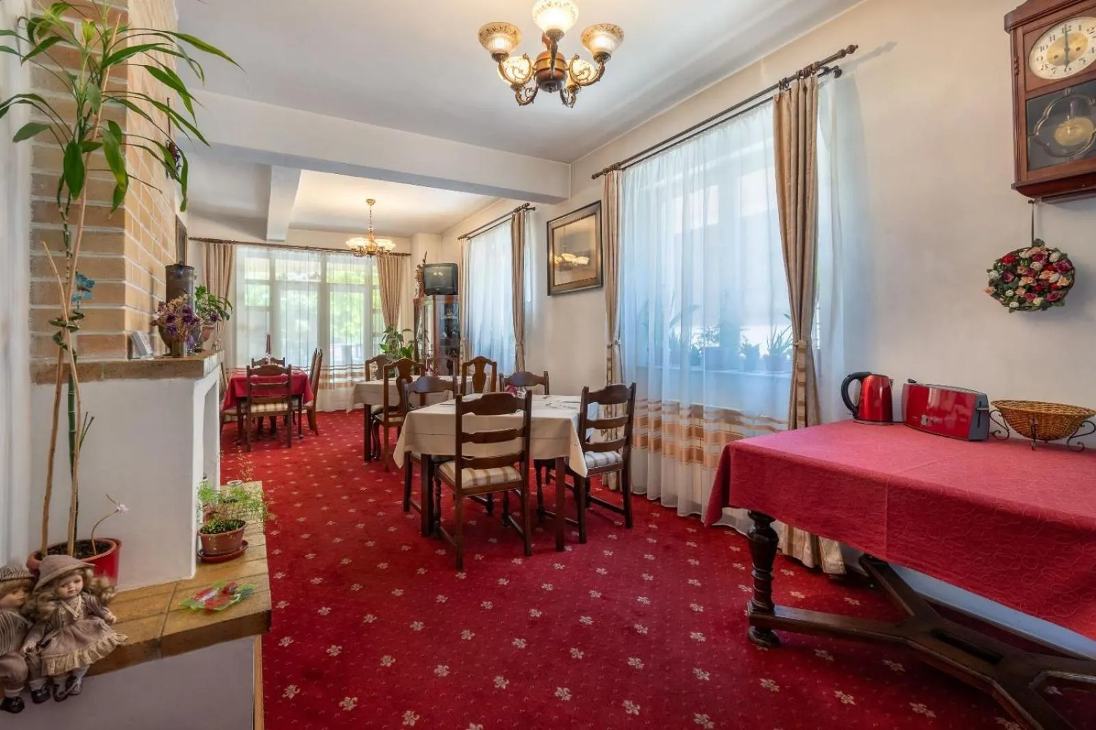 Breakfast in Villa-Hotel Escala