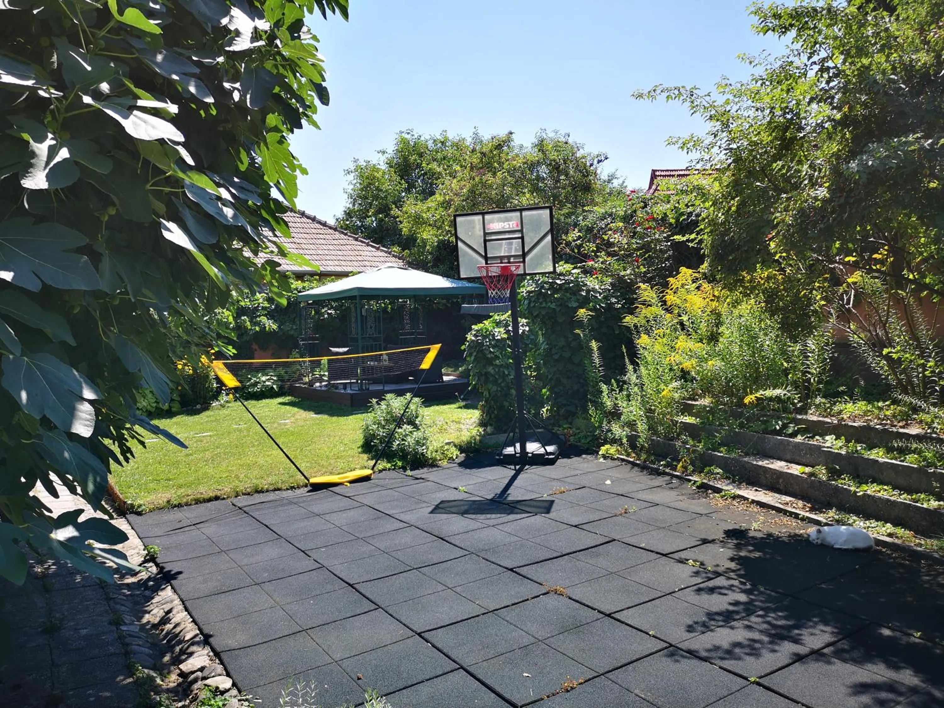 Garden view in Villa-Hotel Escala