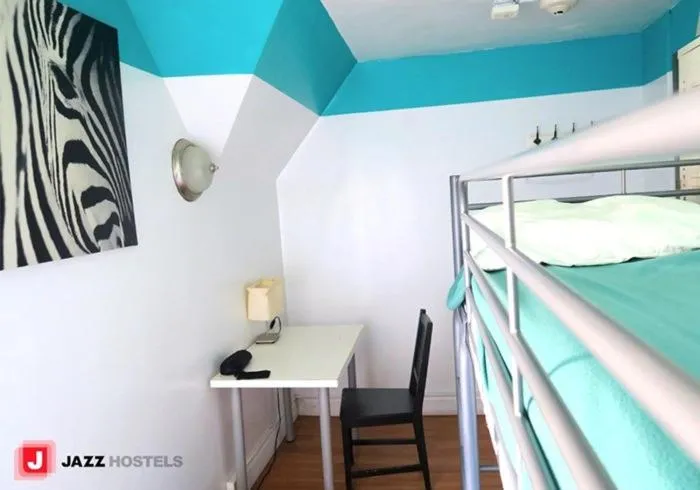 Bunk Bed in Jazz on the Park Youth Hostel