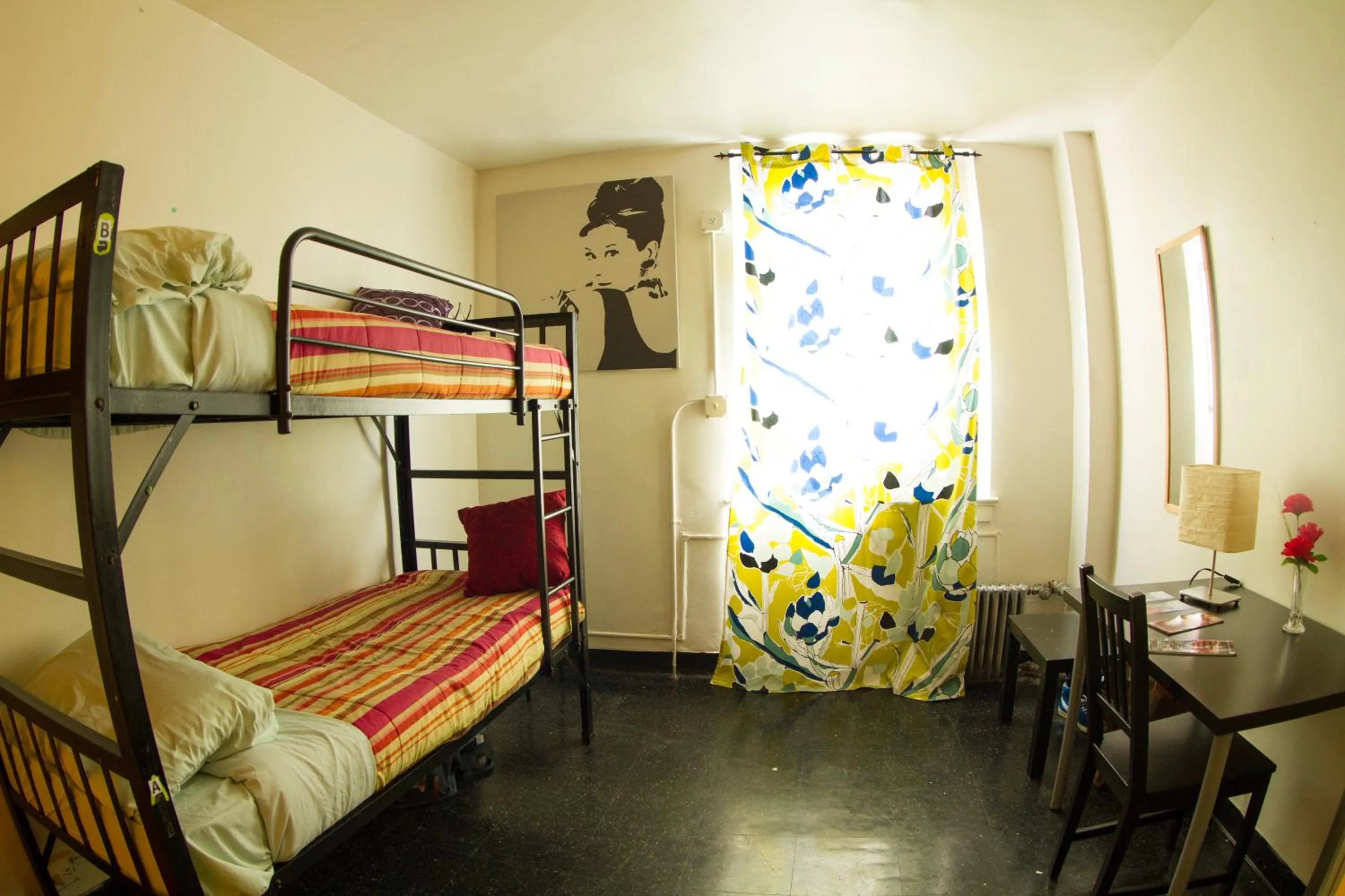 Photo of the whole room in Jazz on the Park Youth Hostel