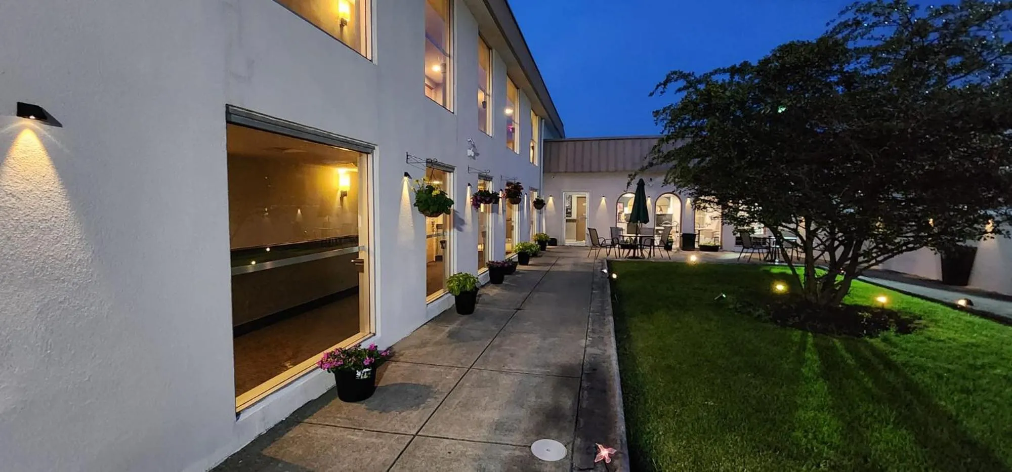 Night in Super 8 by Wyndham Morton Grove/Chicago