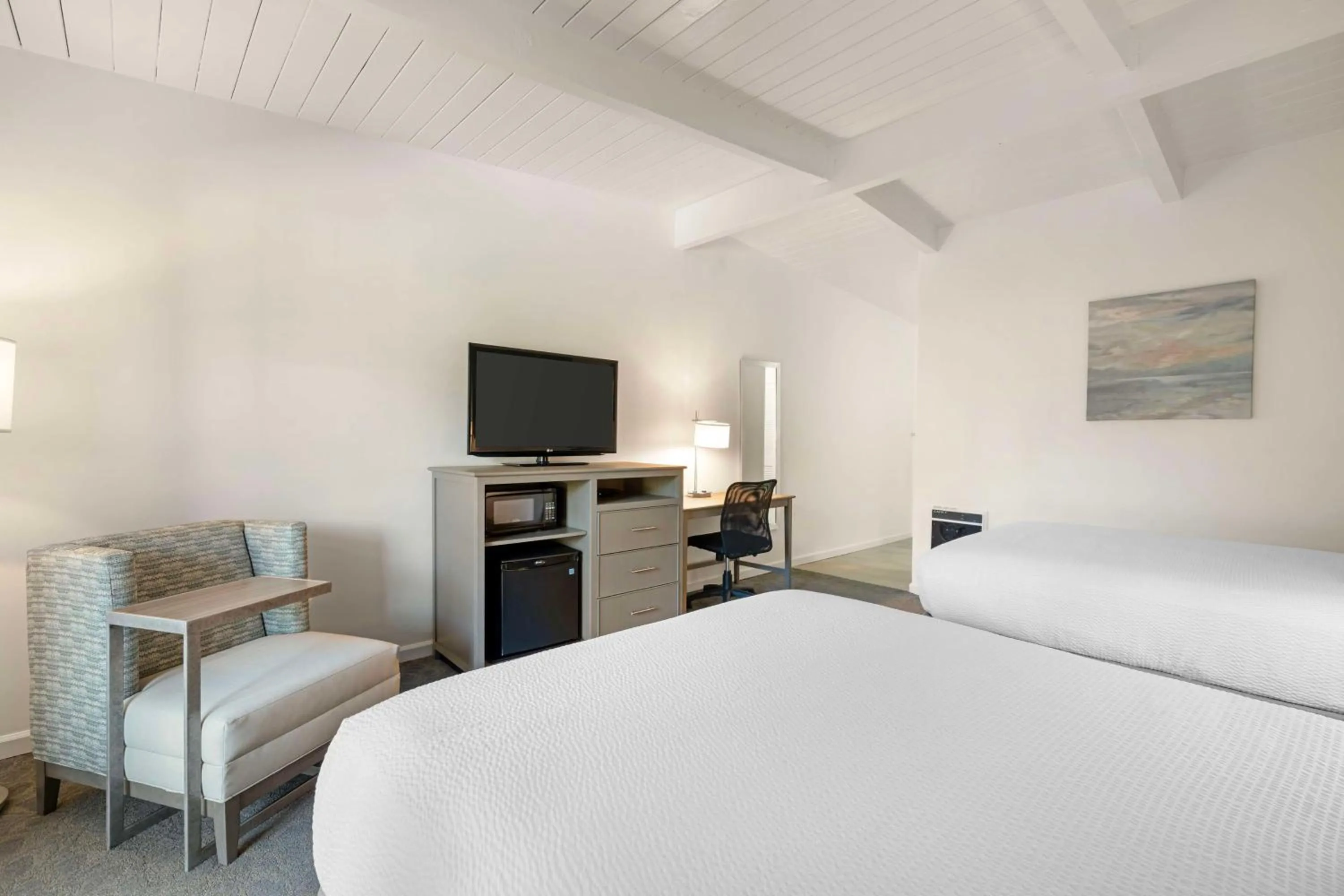 Bedroom, Bed in Best Western Plus Santa Barbara