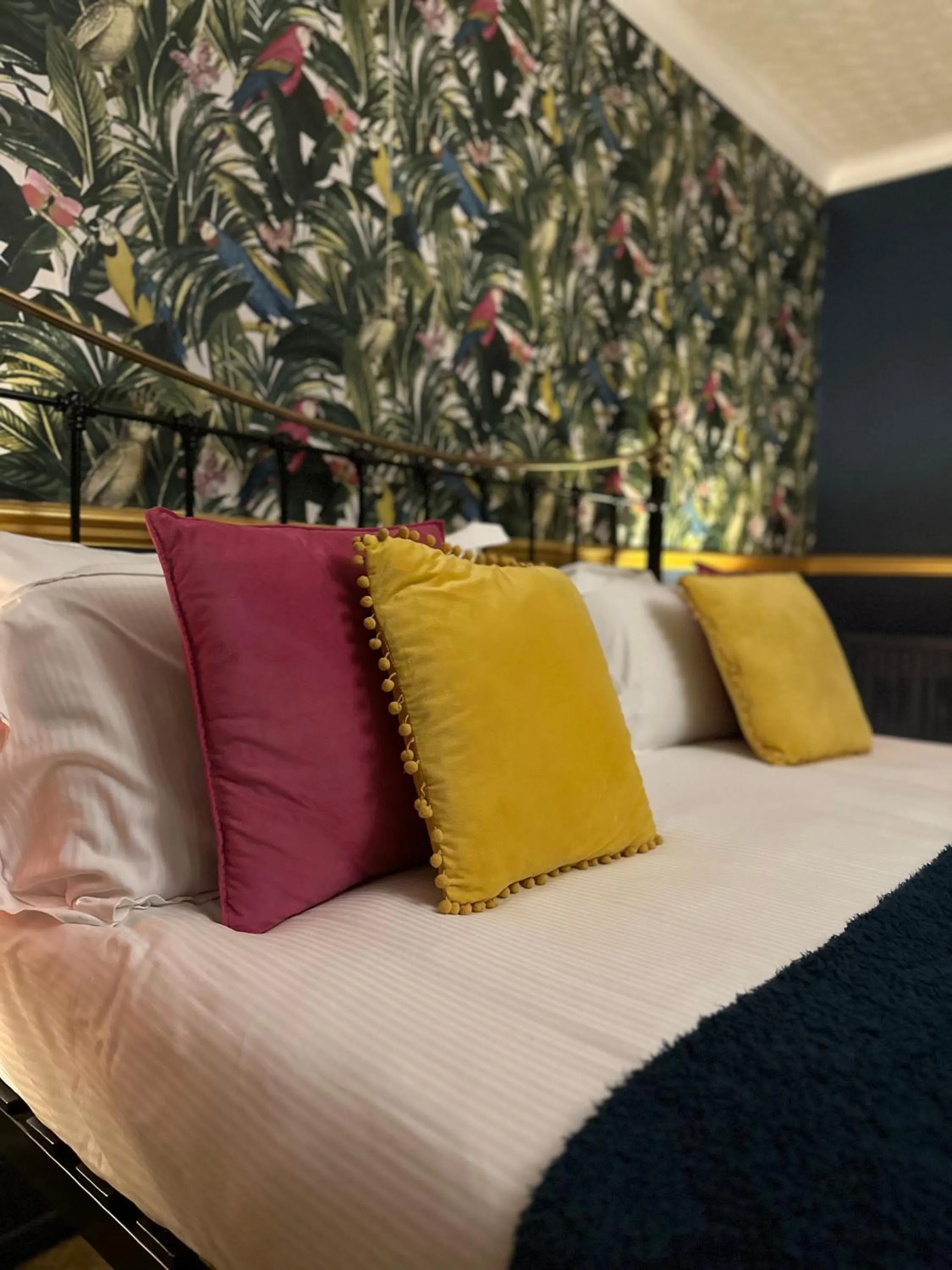 Bed in The Kings Arms Inn