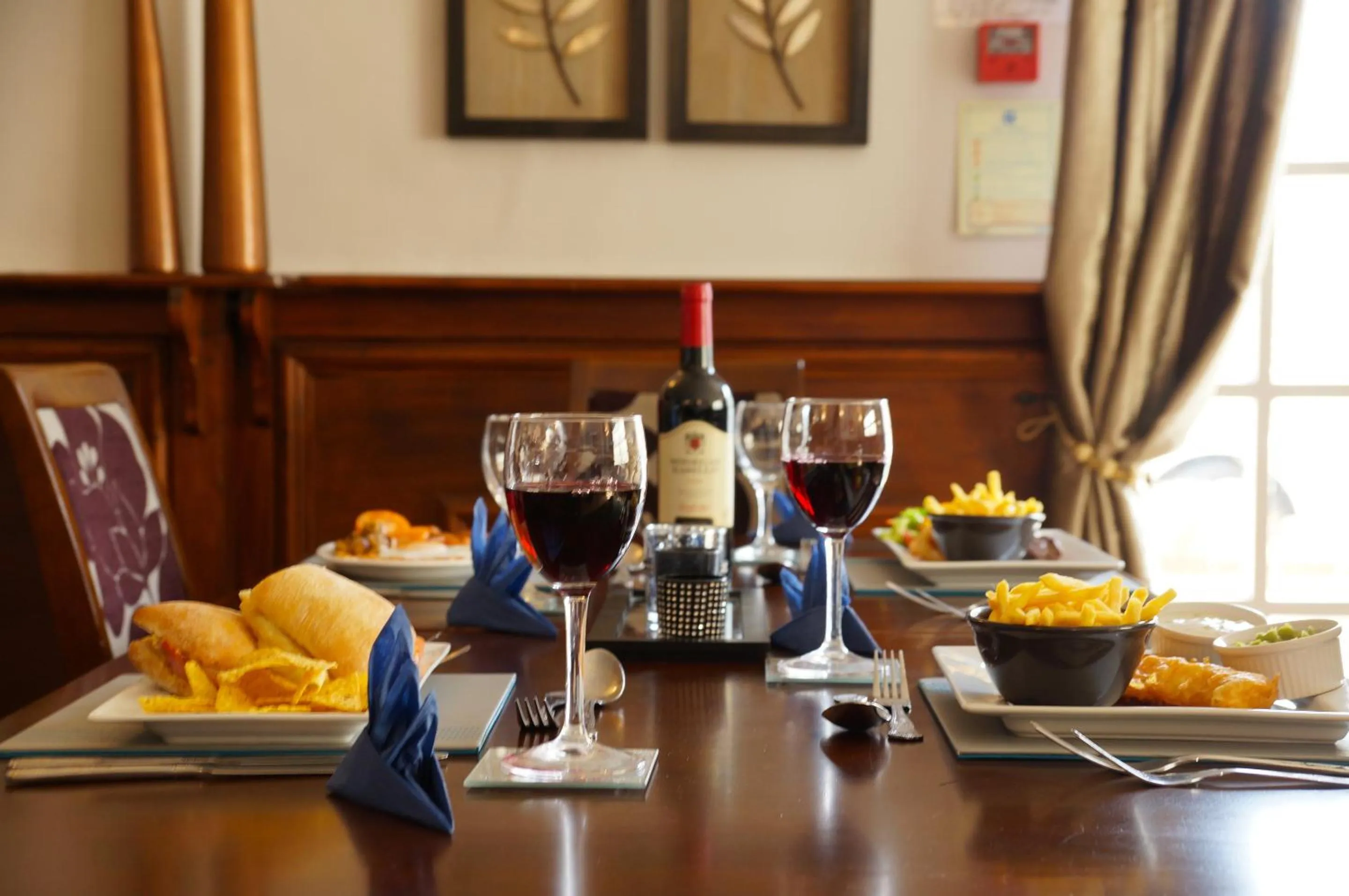 Dining area in The Eyre Court