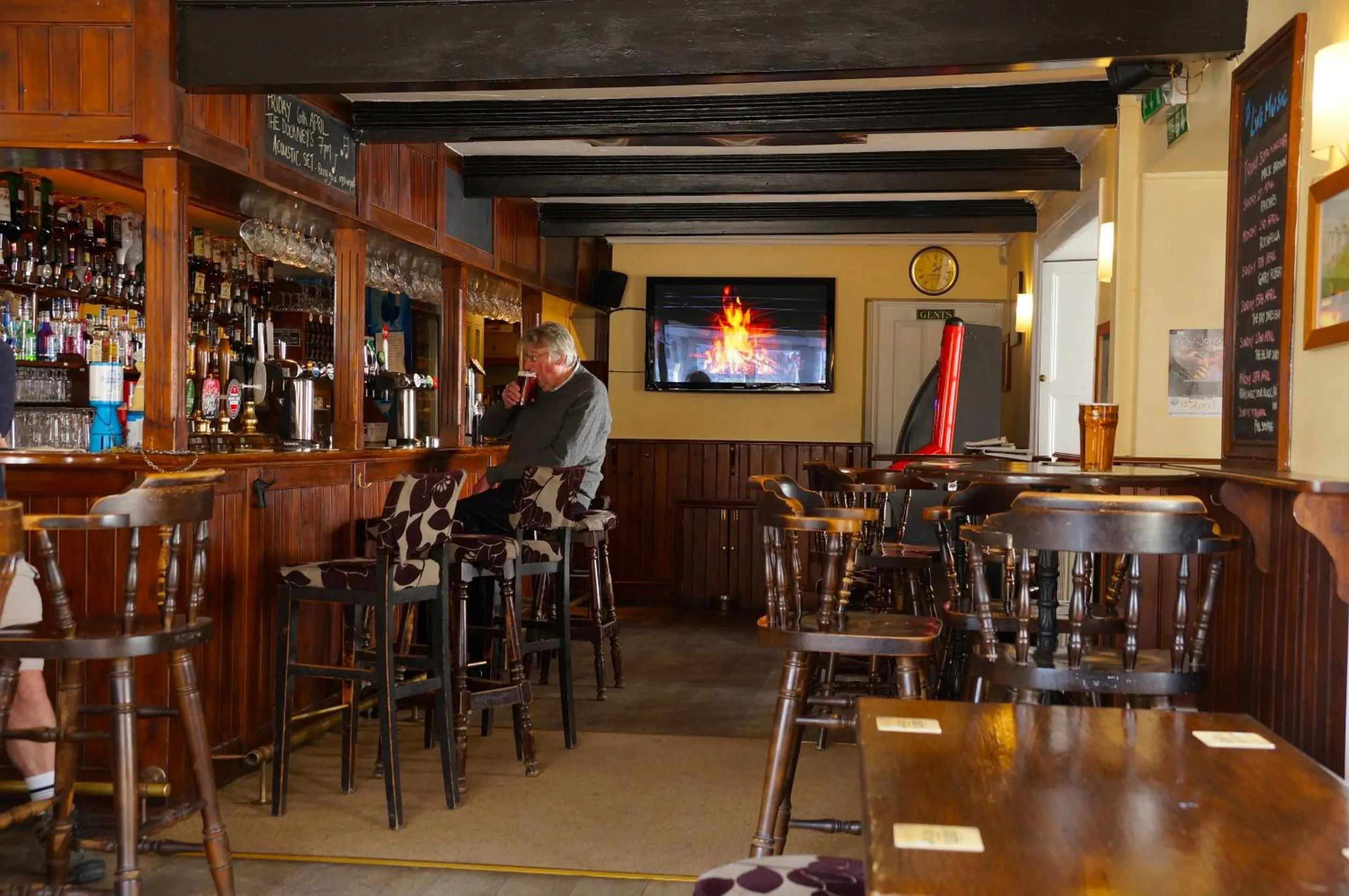 Lounge or bar in The Eyre Court