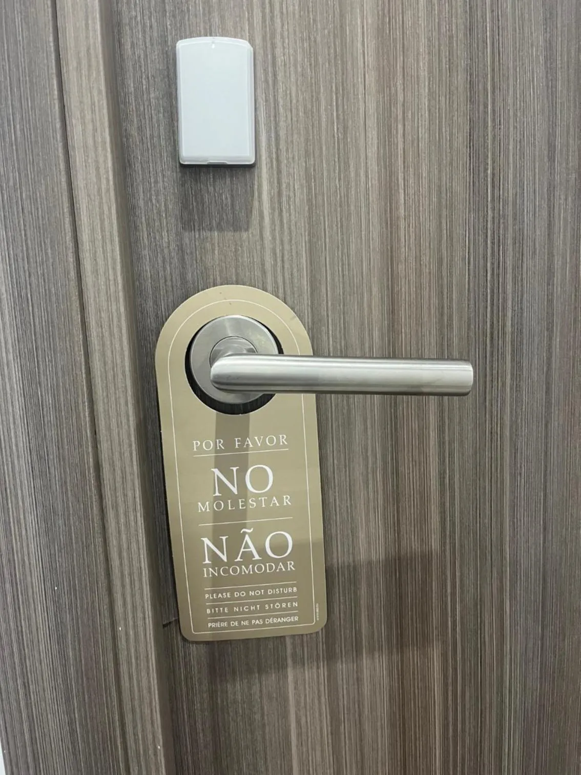 Photo of the whole room in Hostal Abril Madrid