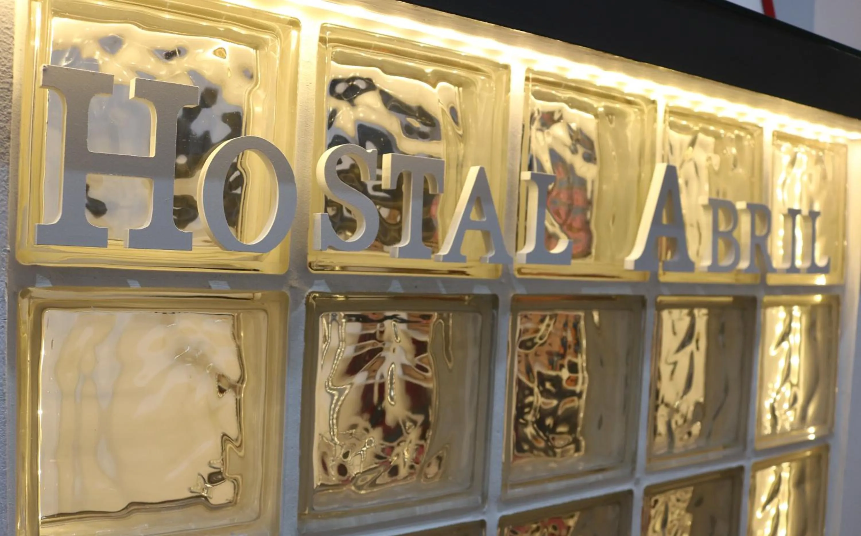 Lobby or reception in Hostal Abril Madrid