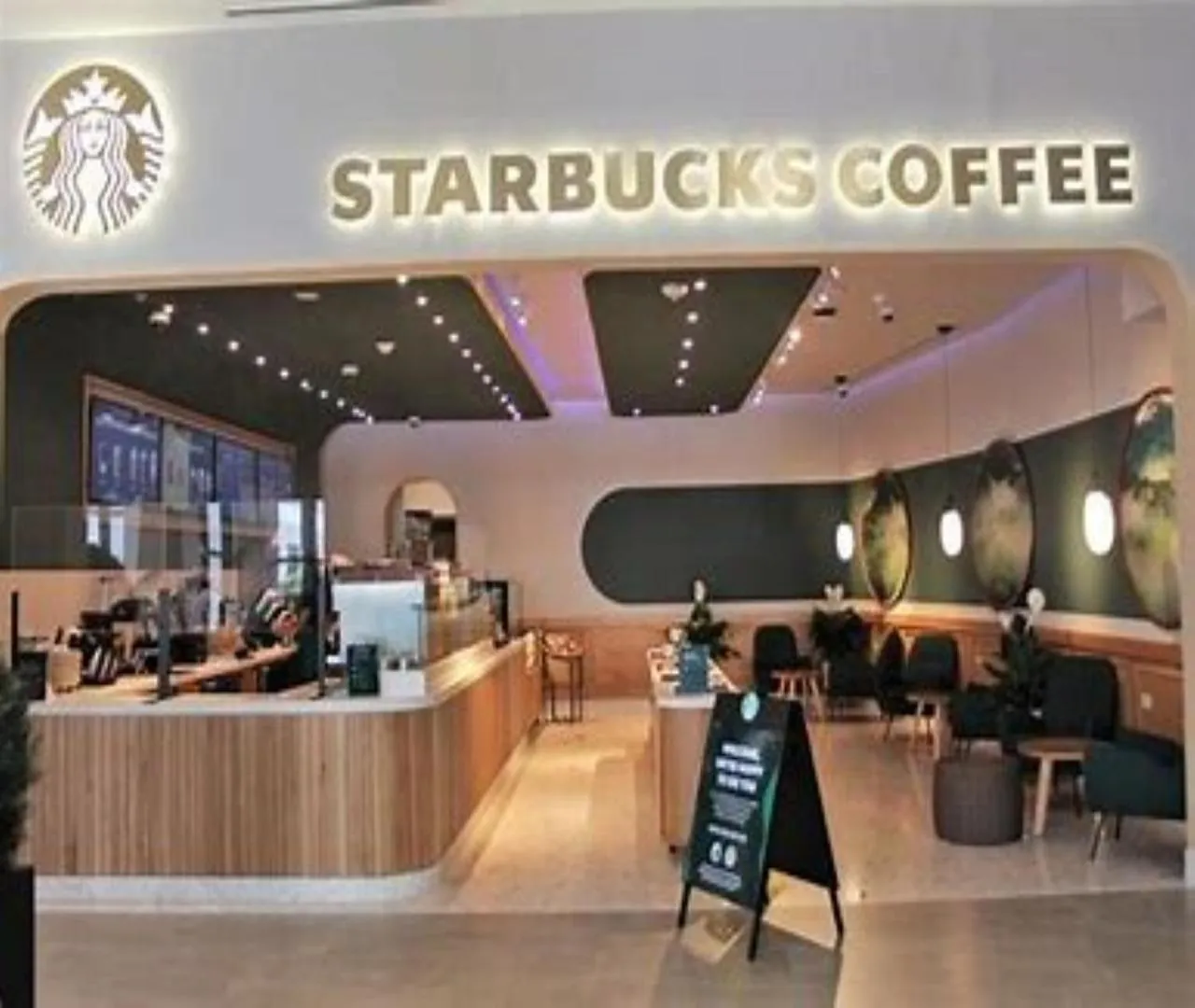 Restaurant/places to eat in Relax Villa