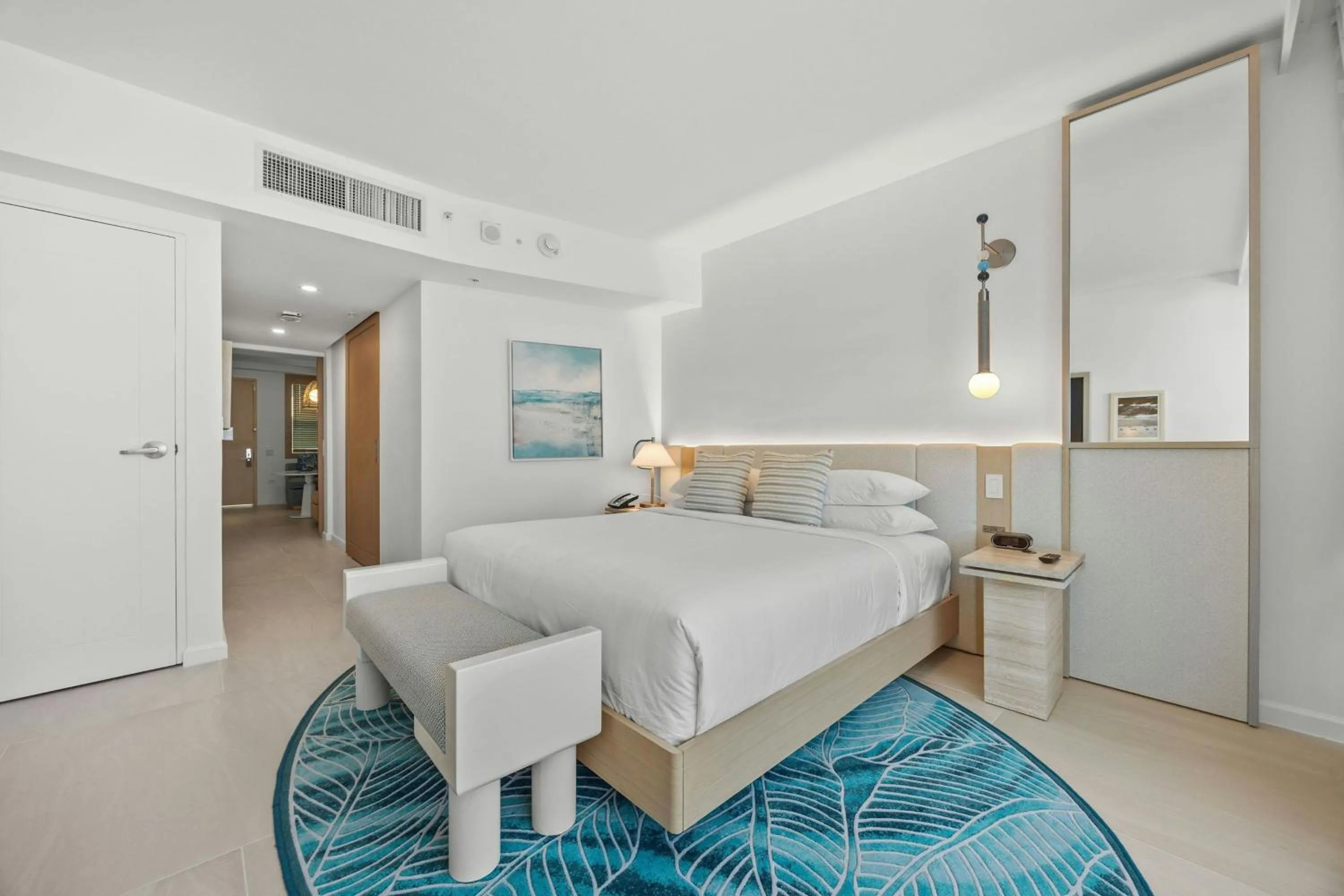 Photo of the whole room, Bed in La Concha Resort, Puerto Rico, Autograph Collection