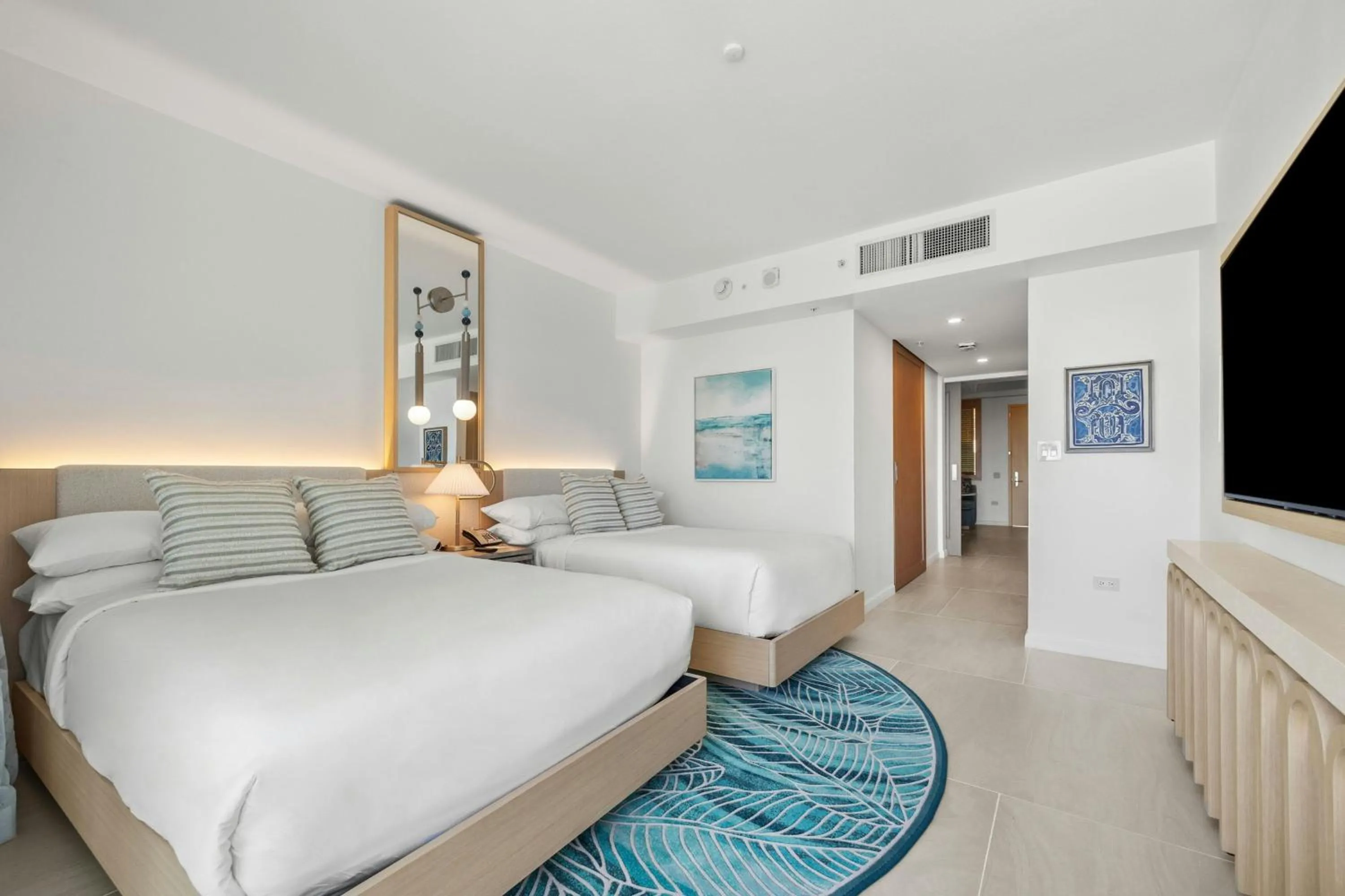 Photo of the whole room, Bed in La Concha Resort, Puerto Rico, Autograph Collection