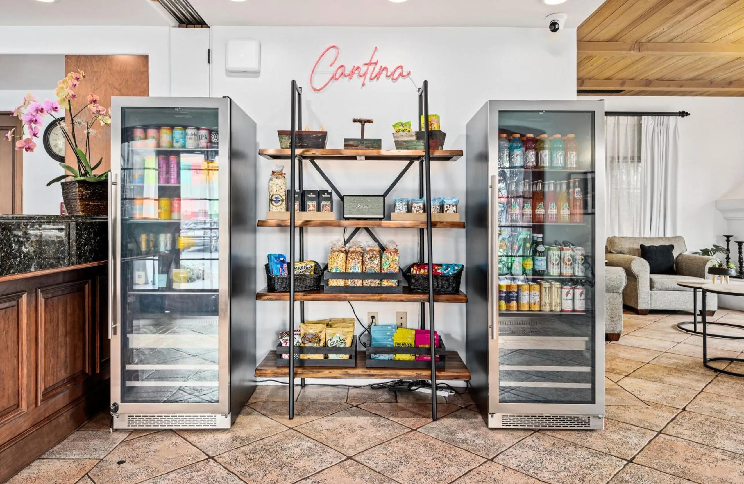 Food and drinks in Brisas Del Mar Inn at the Beach