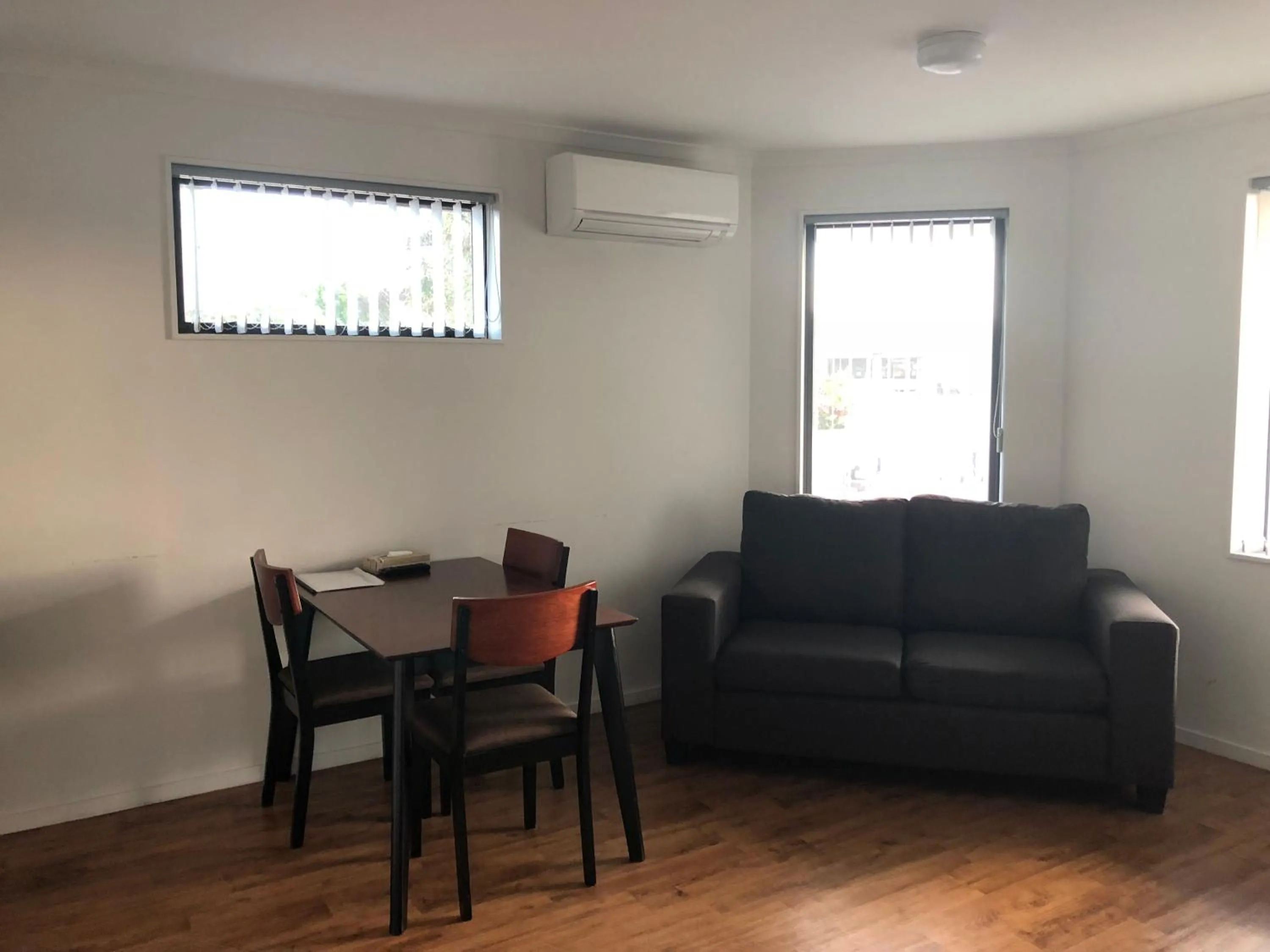 Living room in Uni Motel