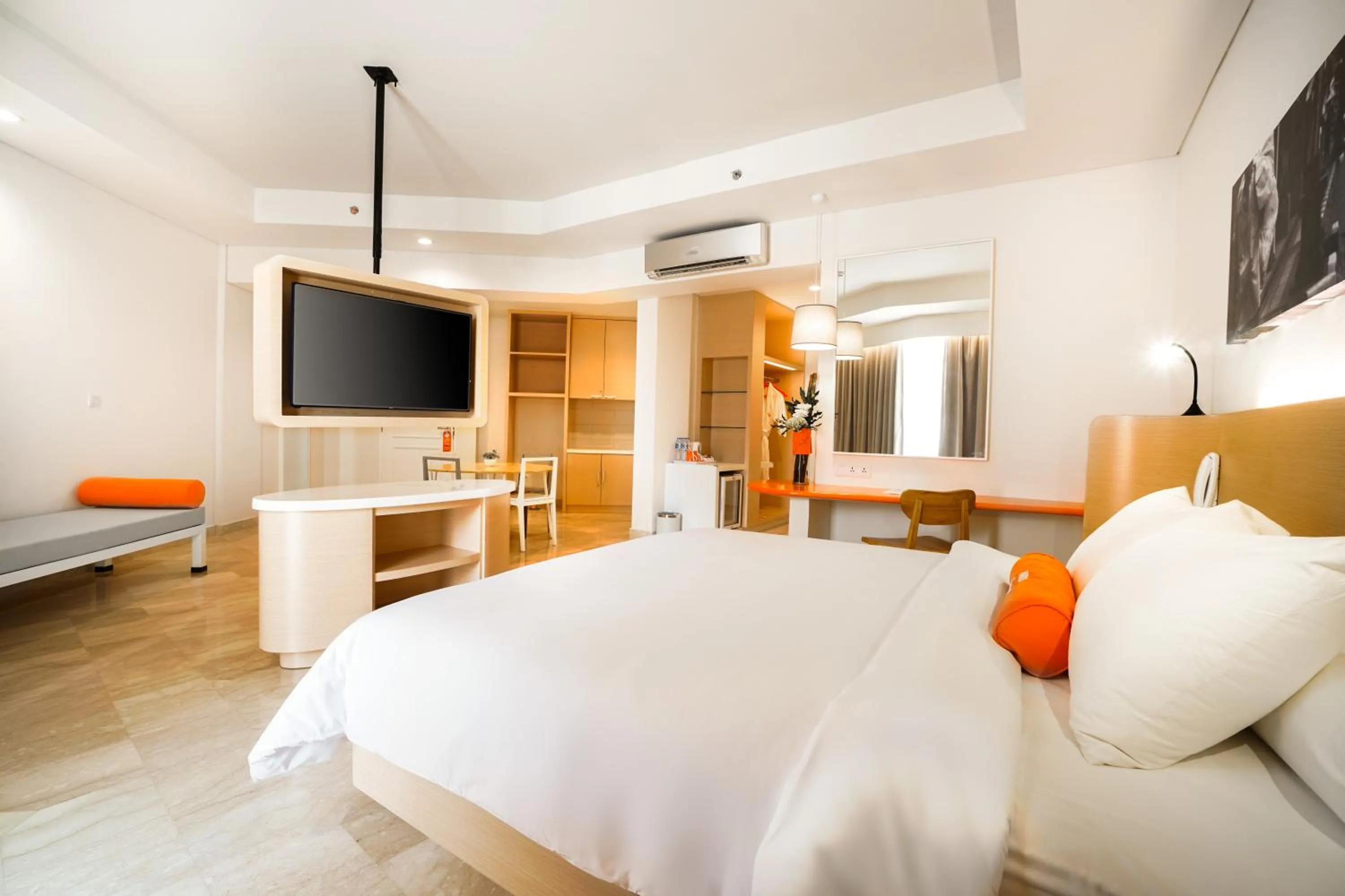 Bed in HARRIS Resort Batam Waterfront