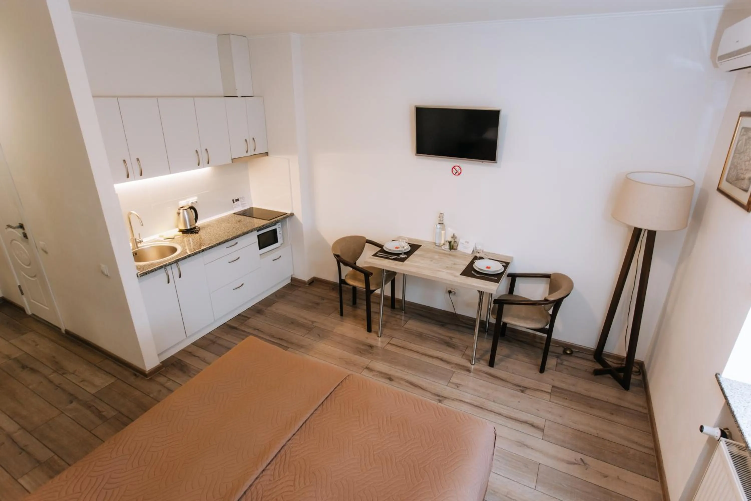 Dining area in Smart Apart