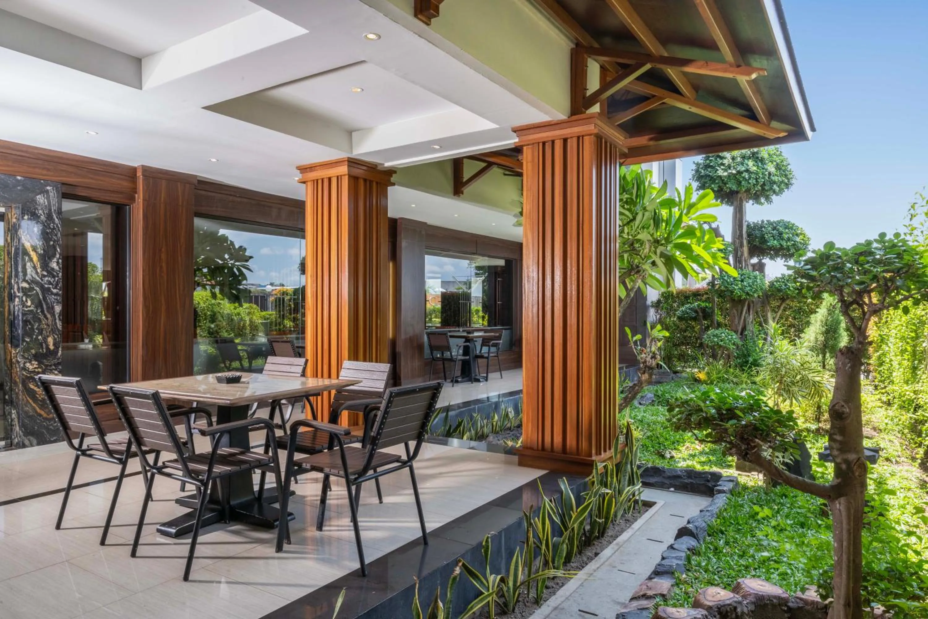 Restaurant/places to eat in Swiss-Belhotel Borneo Banjarmasin