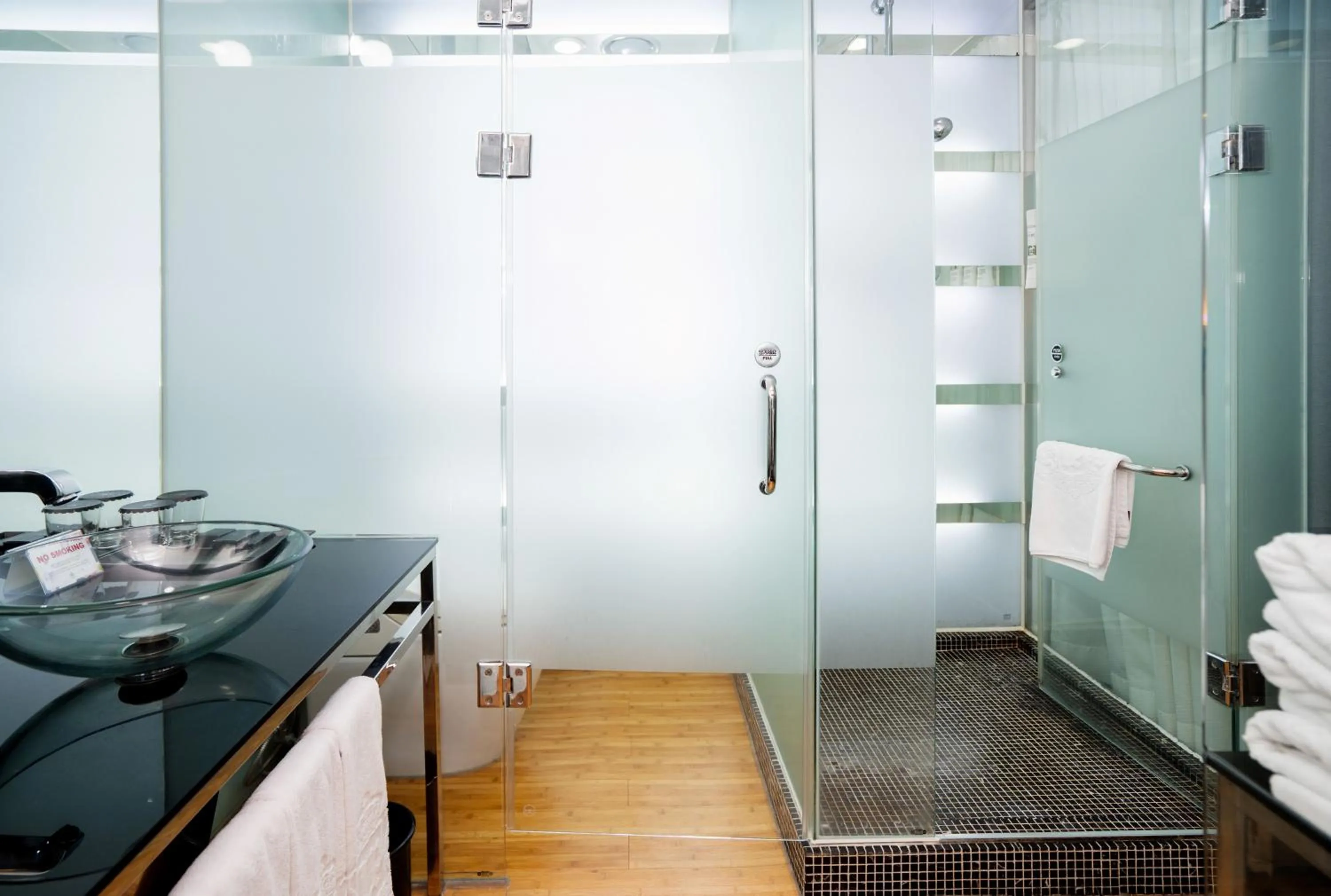 Superior Twin Room - Club Noise in Imperial Palace Boutique Hotel Itaewon - Renovated in 2025