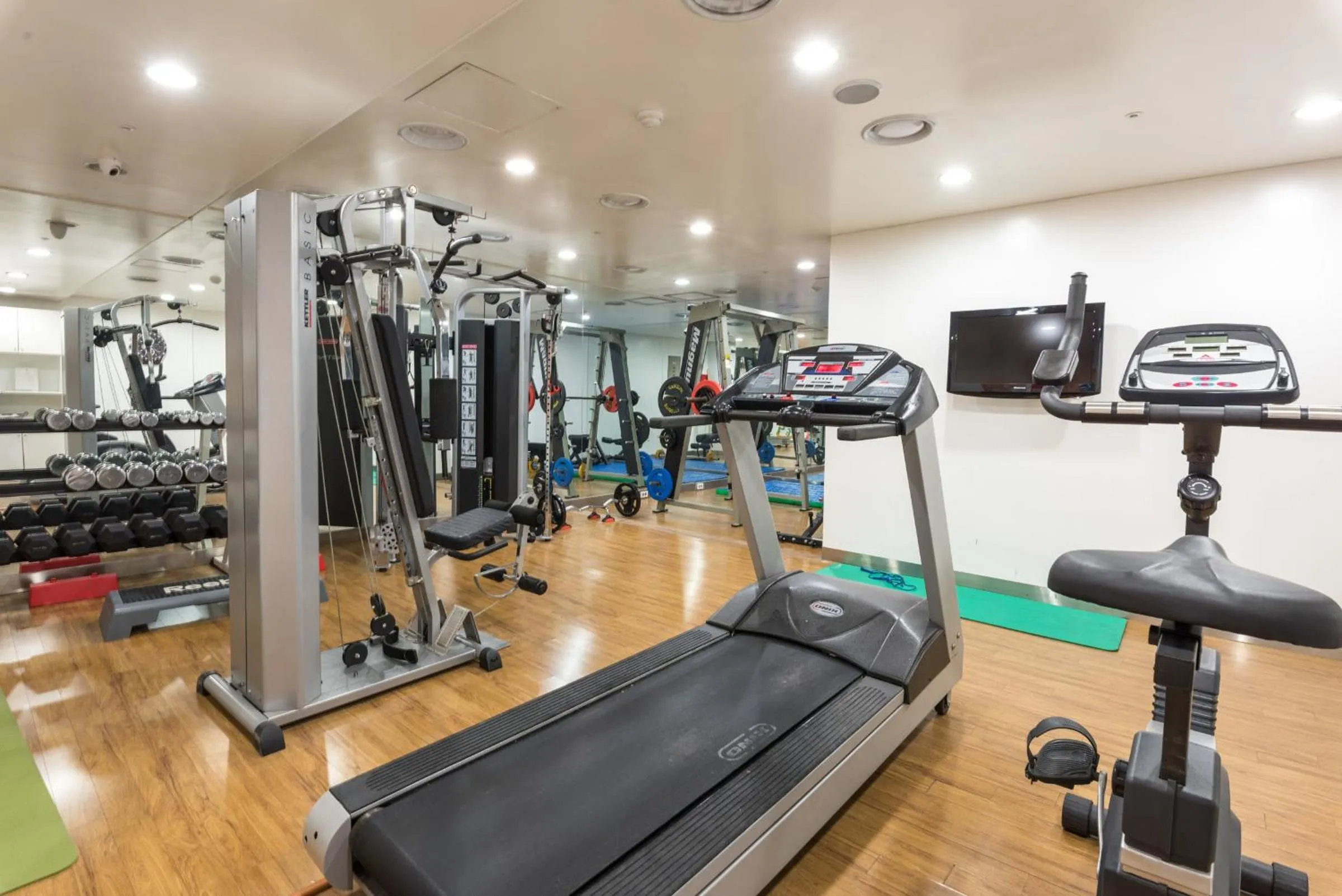 Fitness centre/facilities in Imperial Palace Boutique Hotel Itaewon - Renovated in 2025