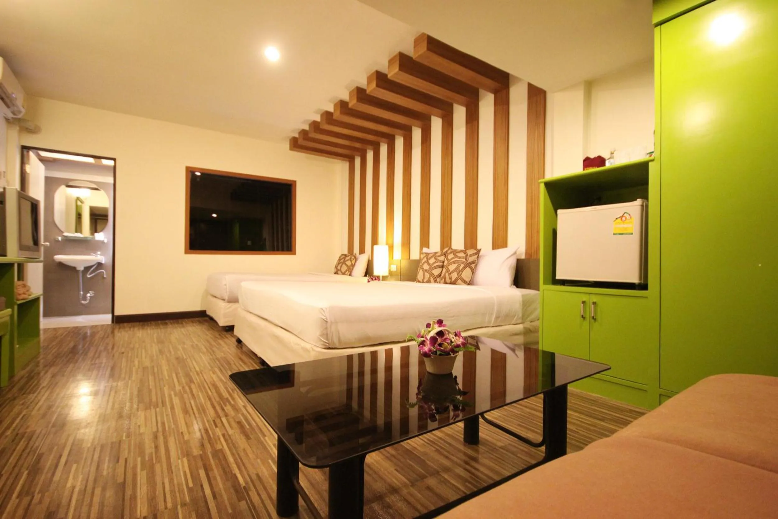Bedroom, Bed in Windmill Resort Hotel Pattaya