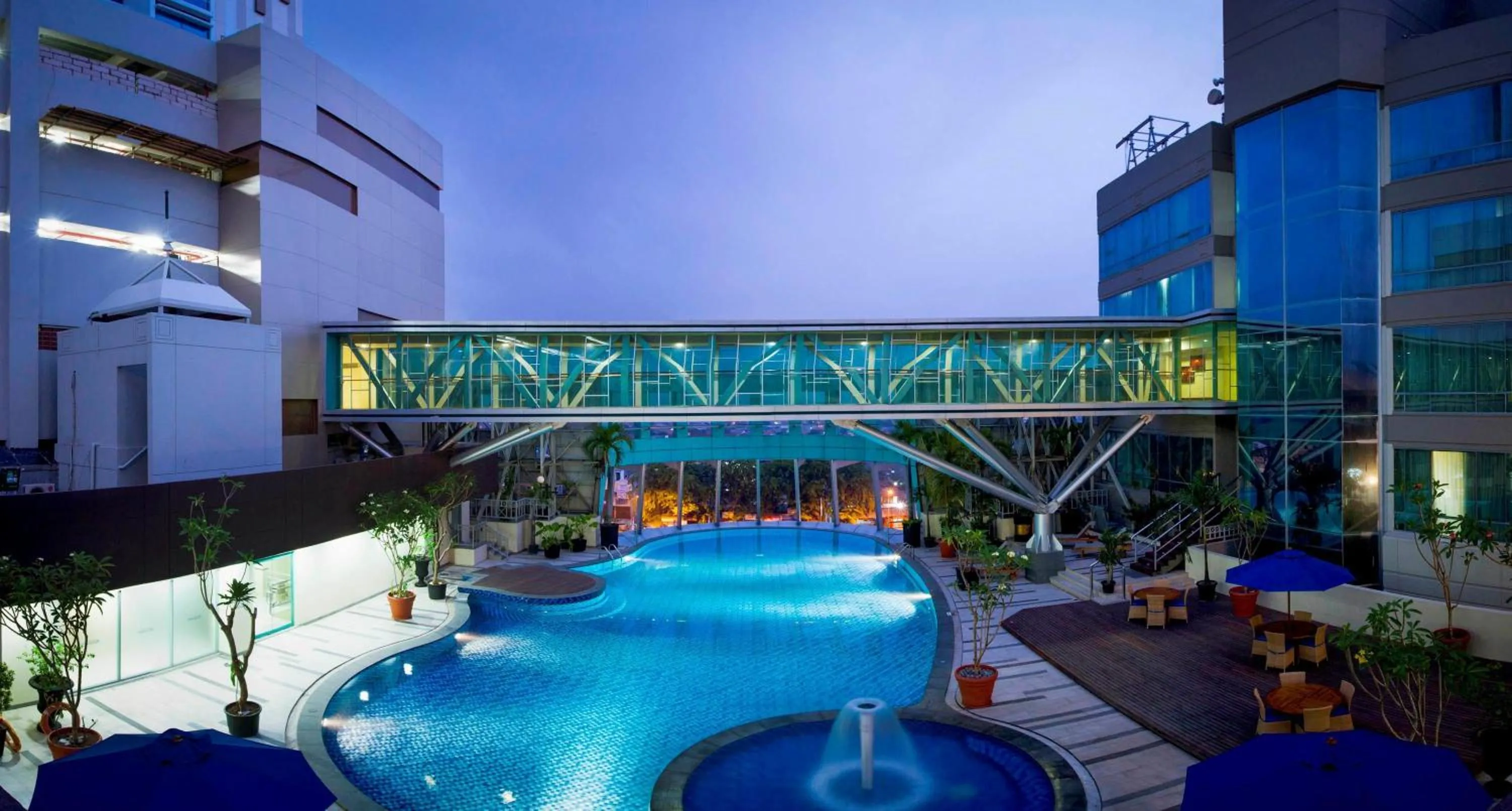 Swimming pool in Hotel Horison Ultima Bekasi