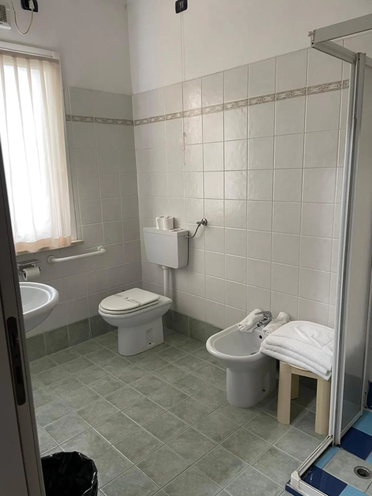 Shower in Hotel Sporting