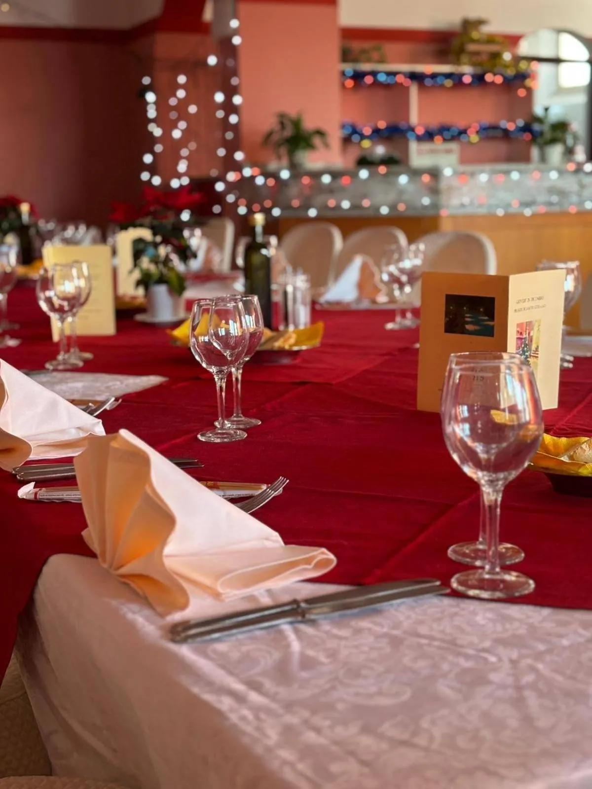 Restaurant/places to eat in Hotel Sporting