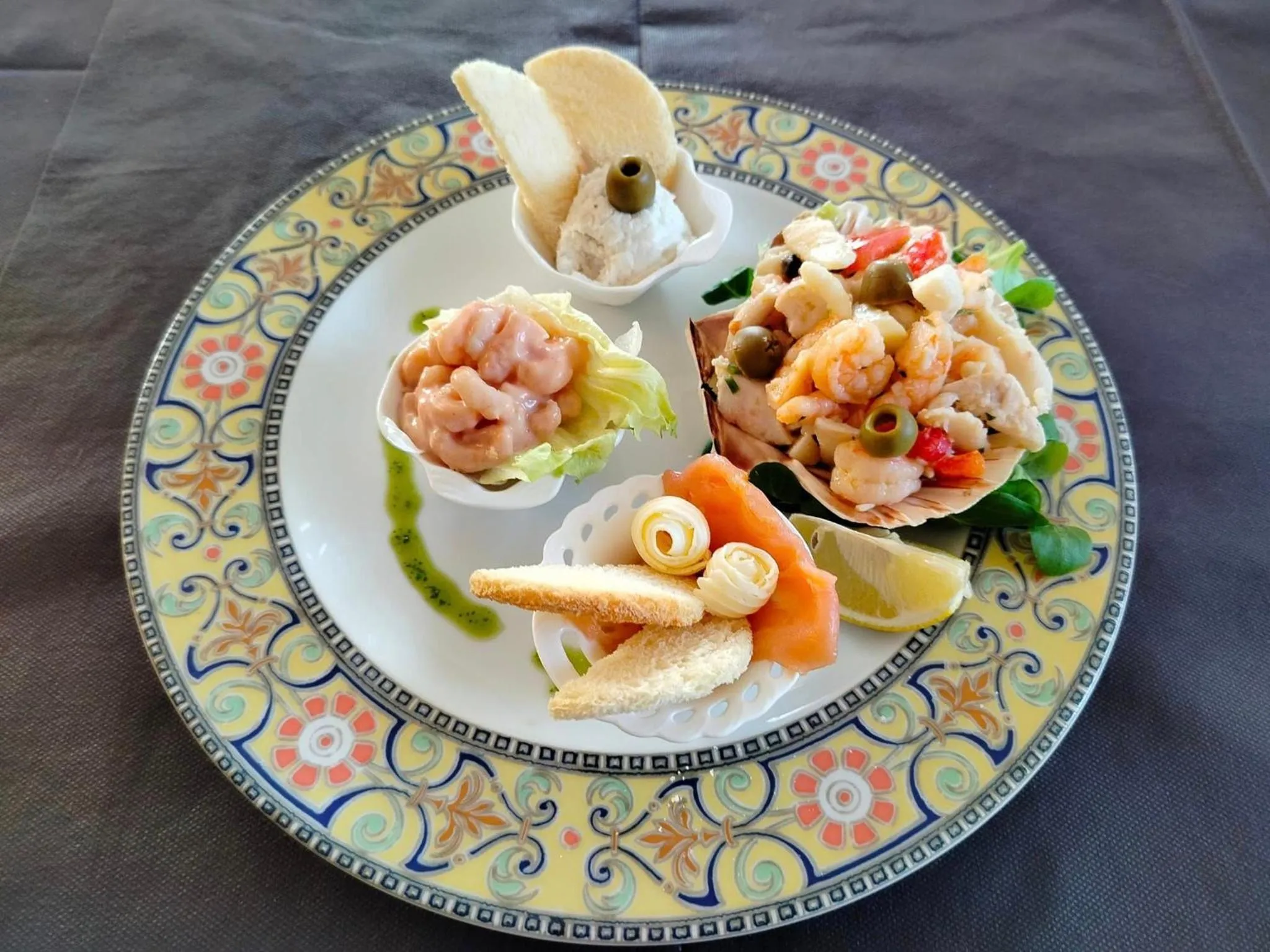 Restaurant/places to eat in Hotel Sporting