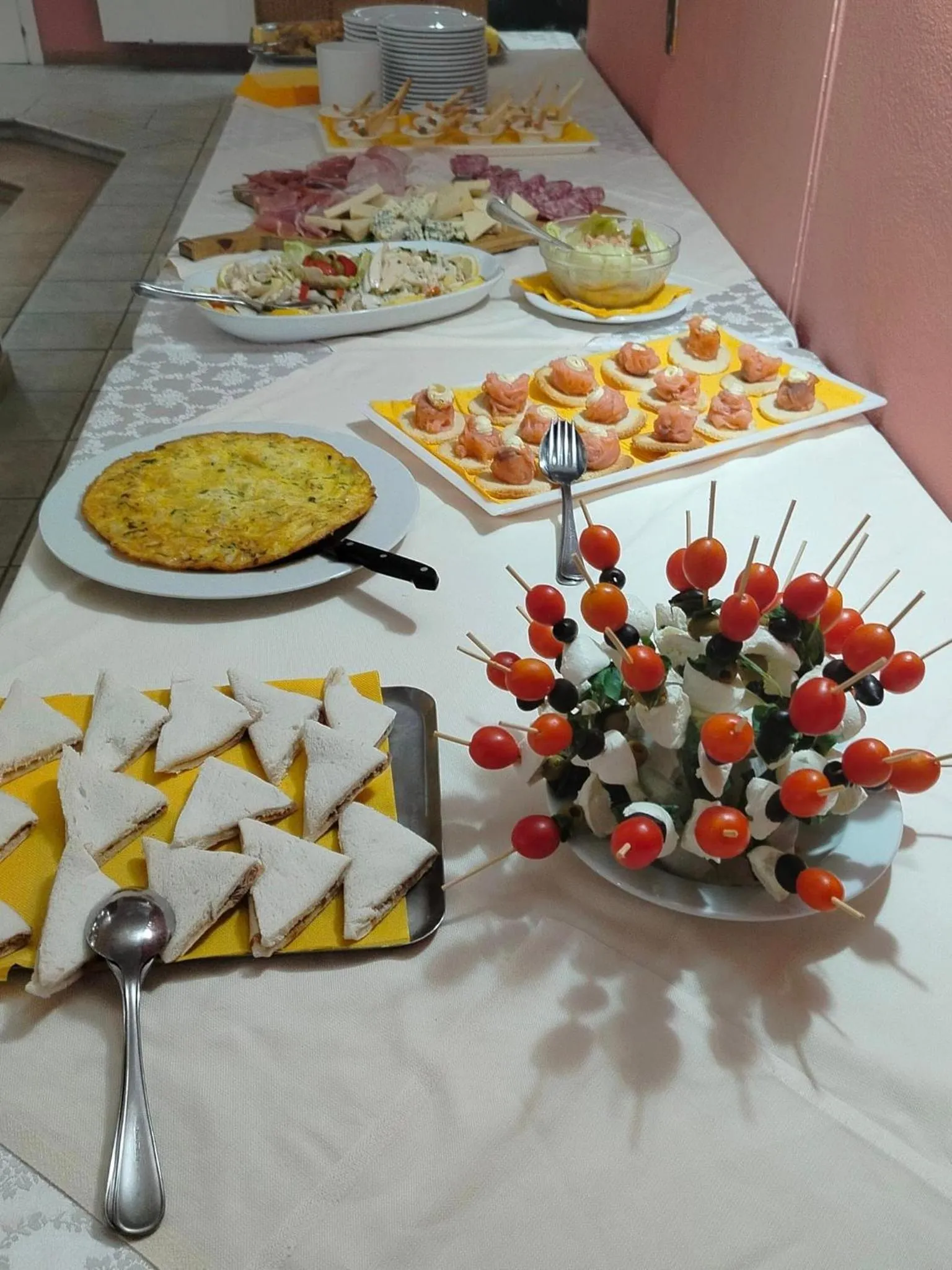 Restaurant/places to eat in Hotel Sporting