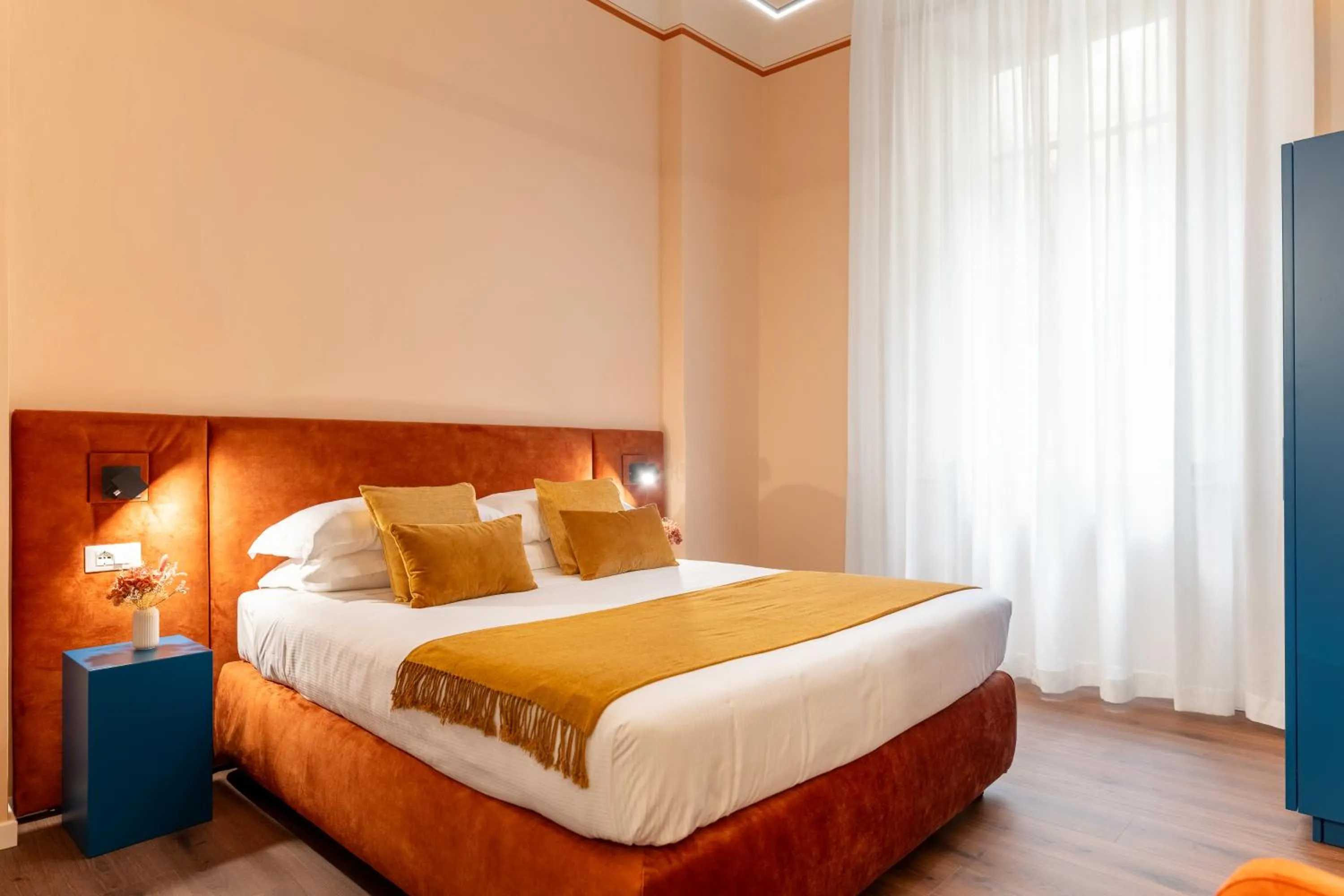 Standard Queen Room in Piccolo Hotel Puccini