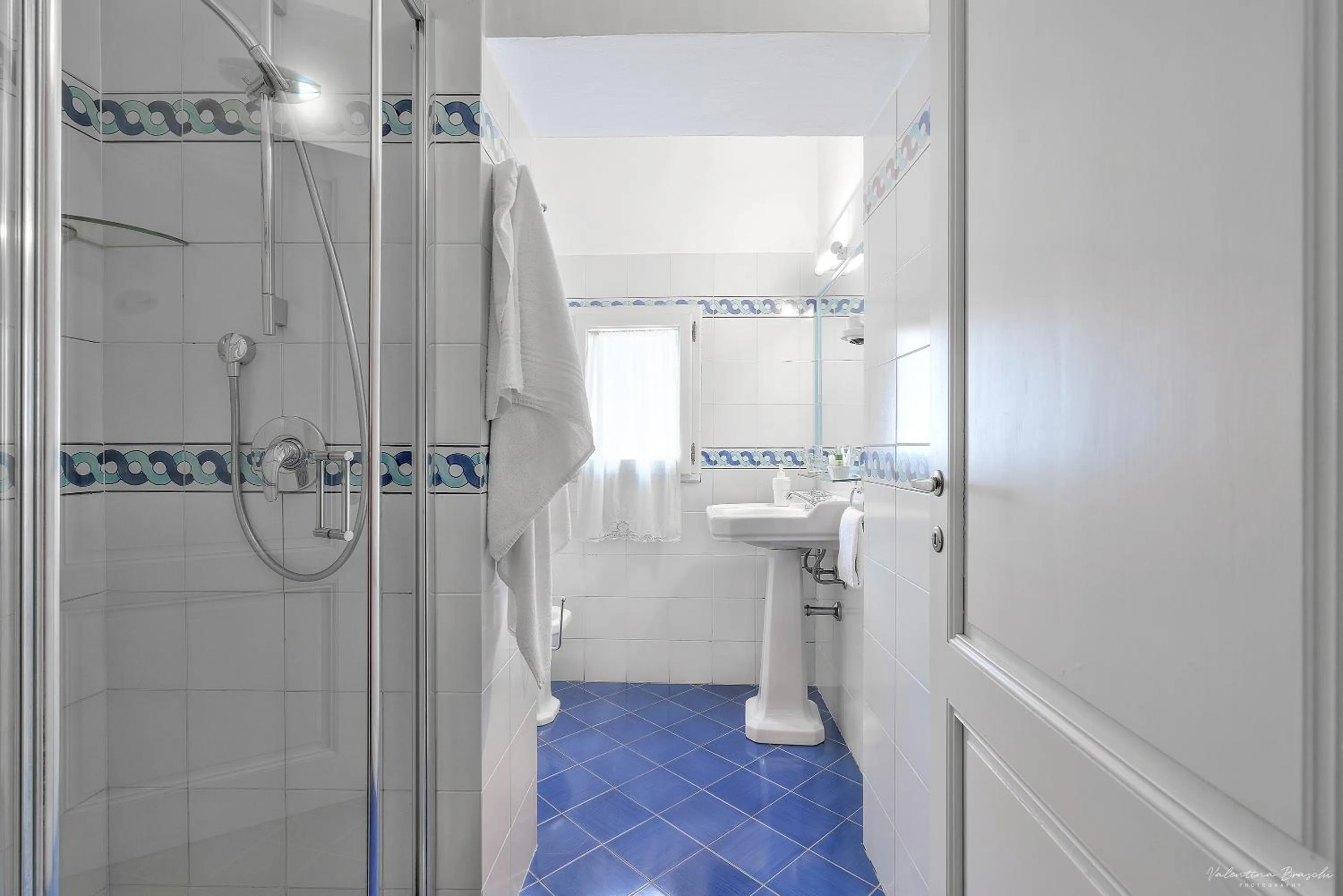 Shower in Villa Ape Rosa Relais