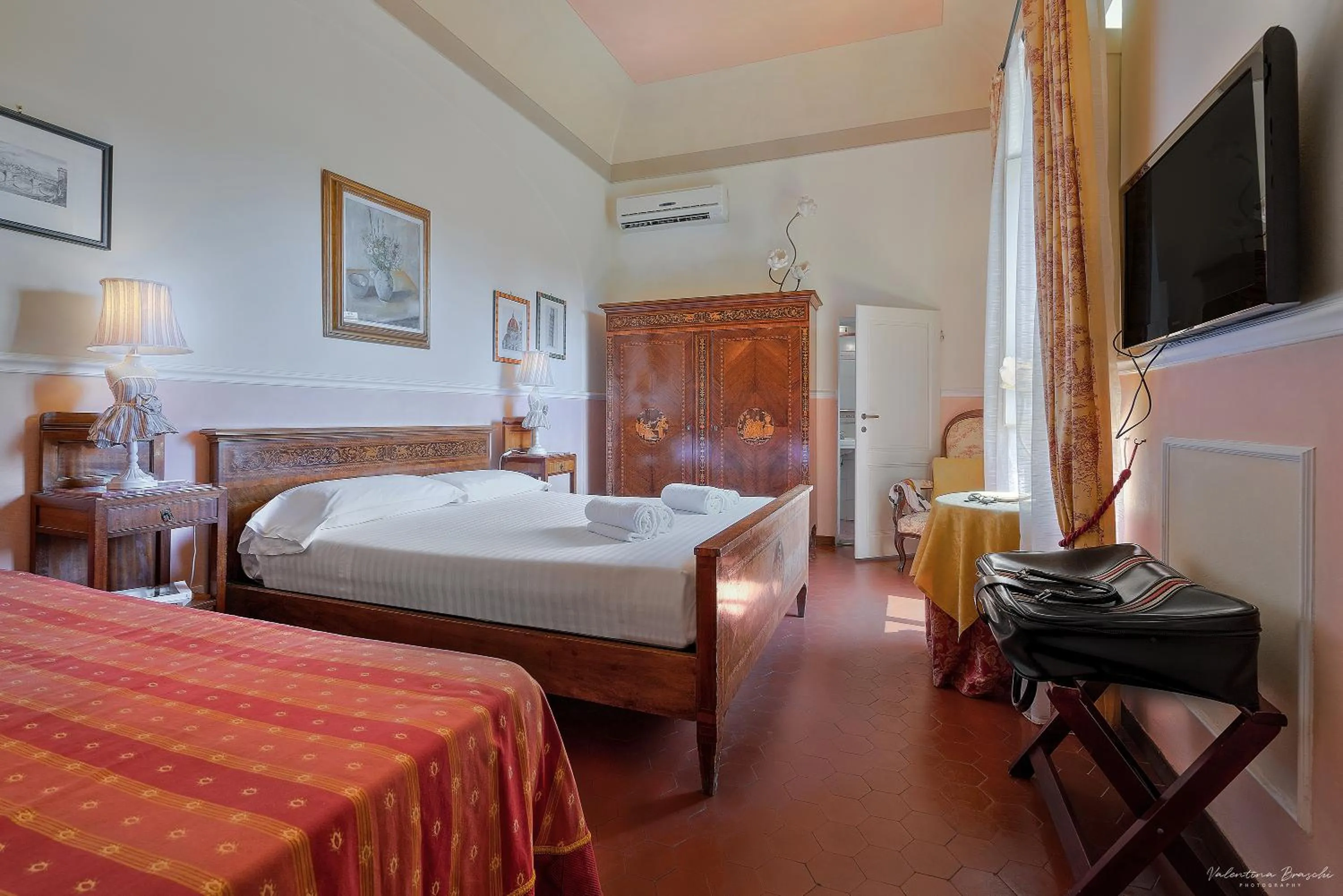 TV and multimedia, Bed in Villa Ape Rosa Relais