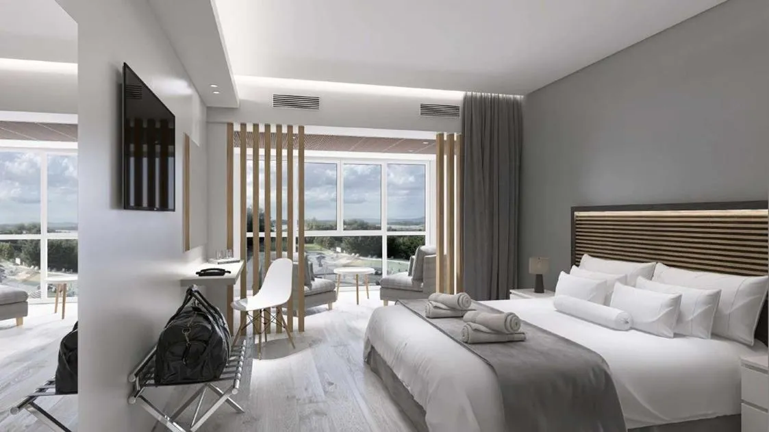 Bedroom, Bed in Ariti Grand Hotel