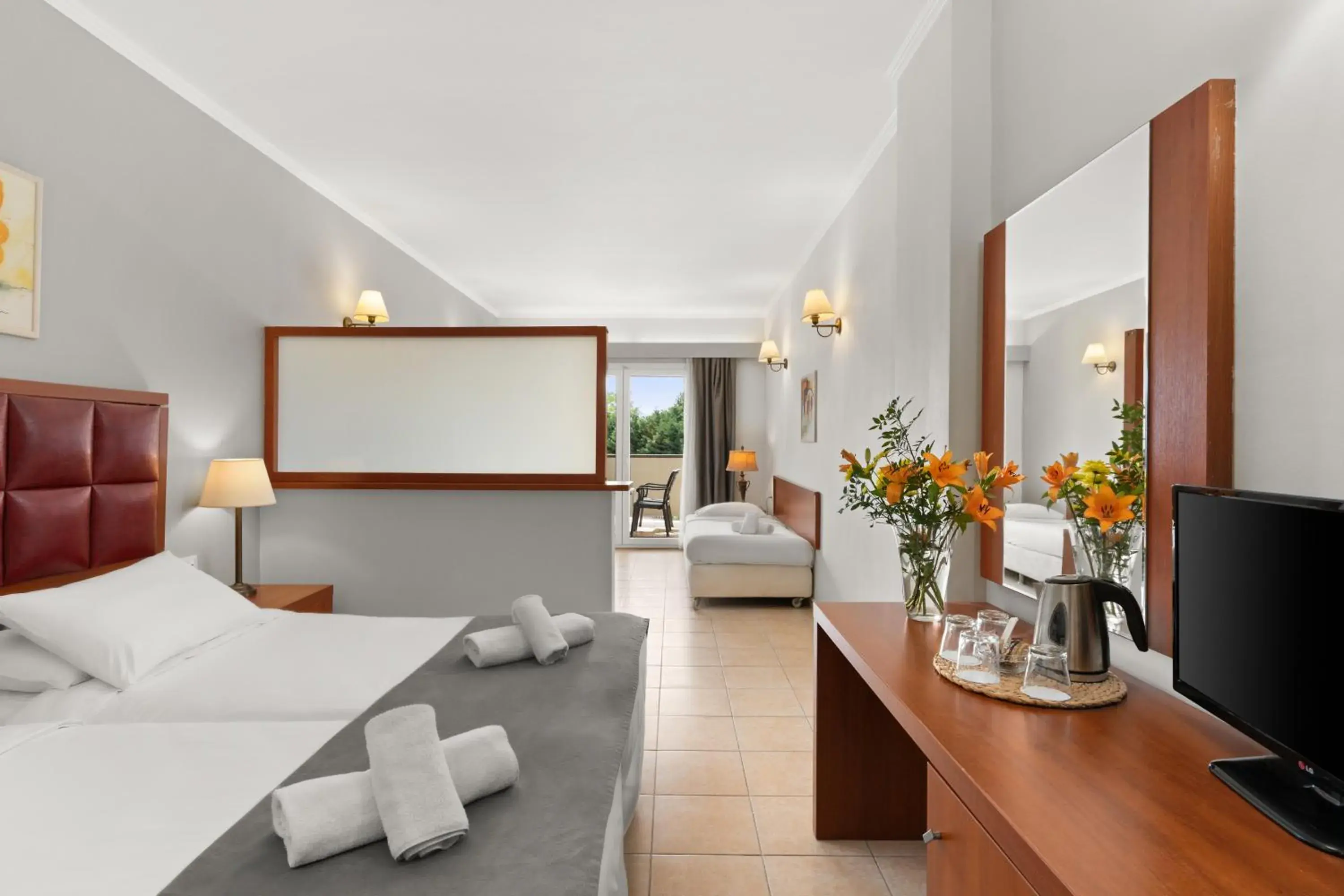 Standard Family Room with Pool View in Ariti Grand Hotel Standard Family Room with Pool View in Ariti Grand Hotel