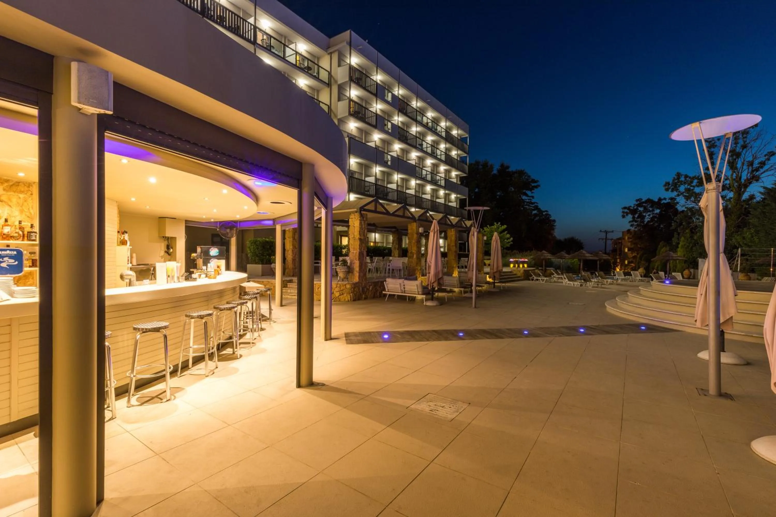 Lounge or bar in Ariti Grand Hotel