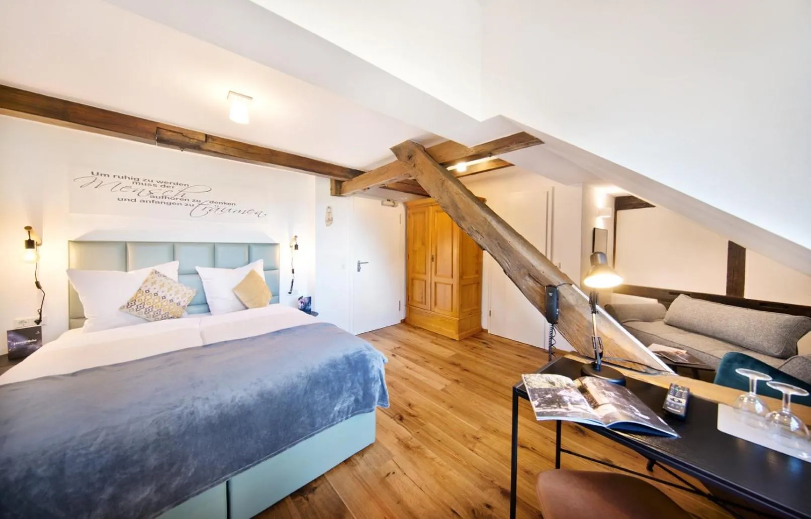 Photo of the whole room, Bed in Jordan's Untermühle