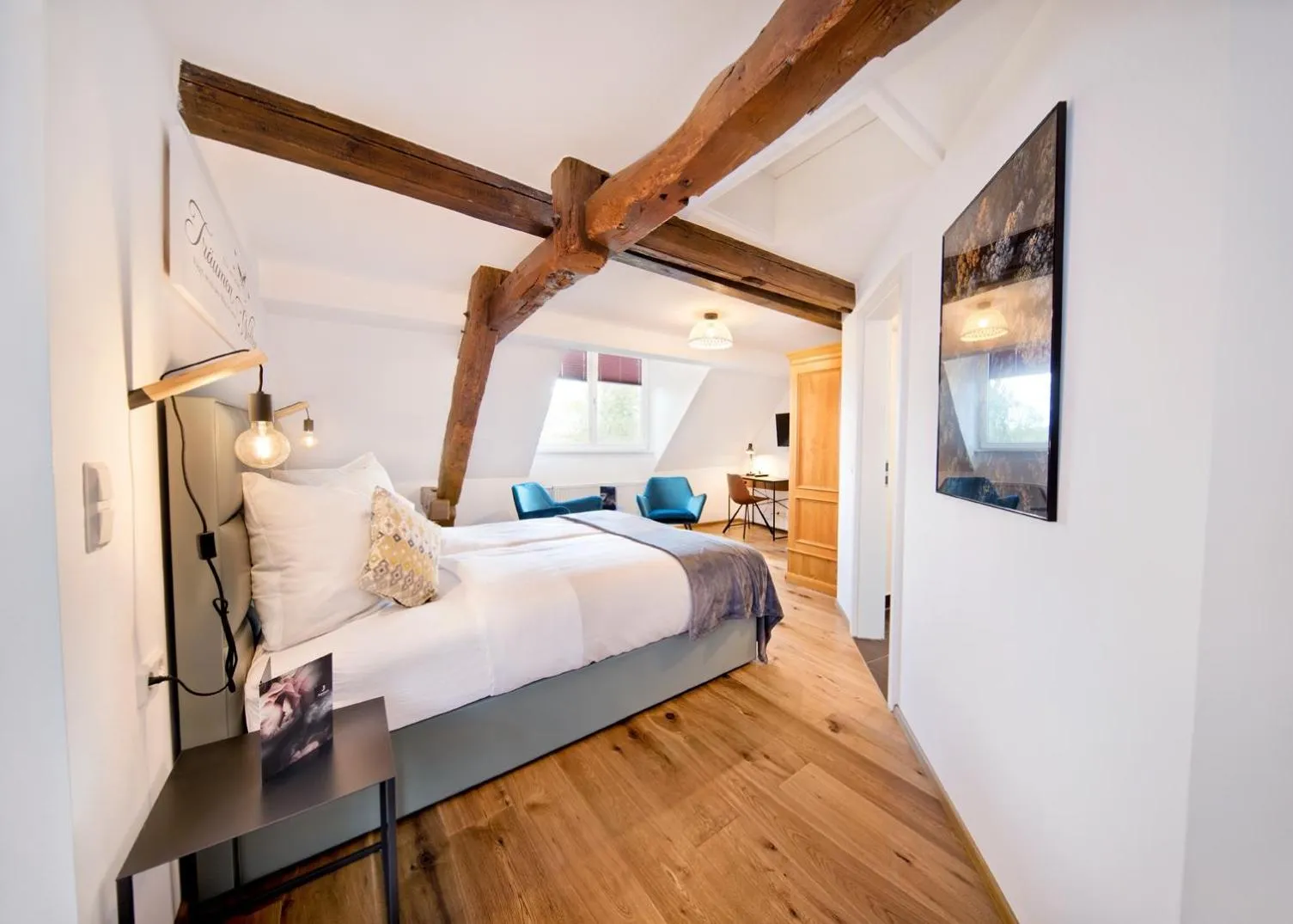 Photo of the whole room, Bed in Jordan's Untermühle