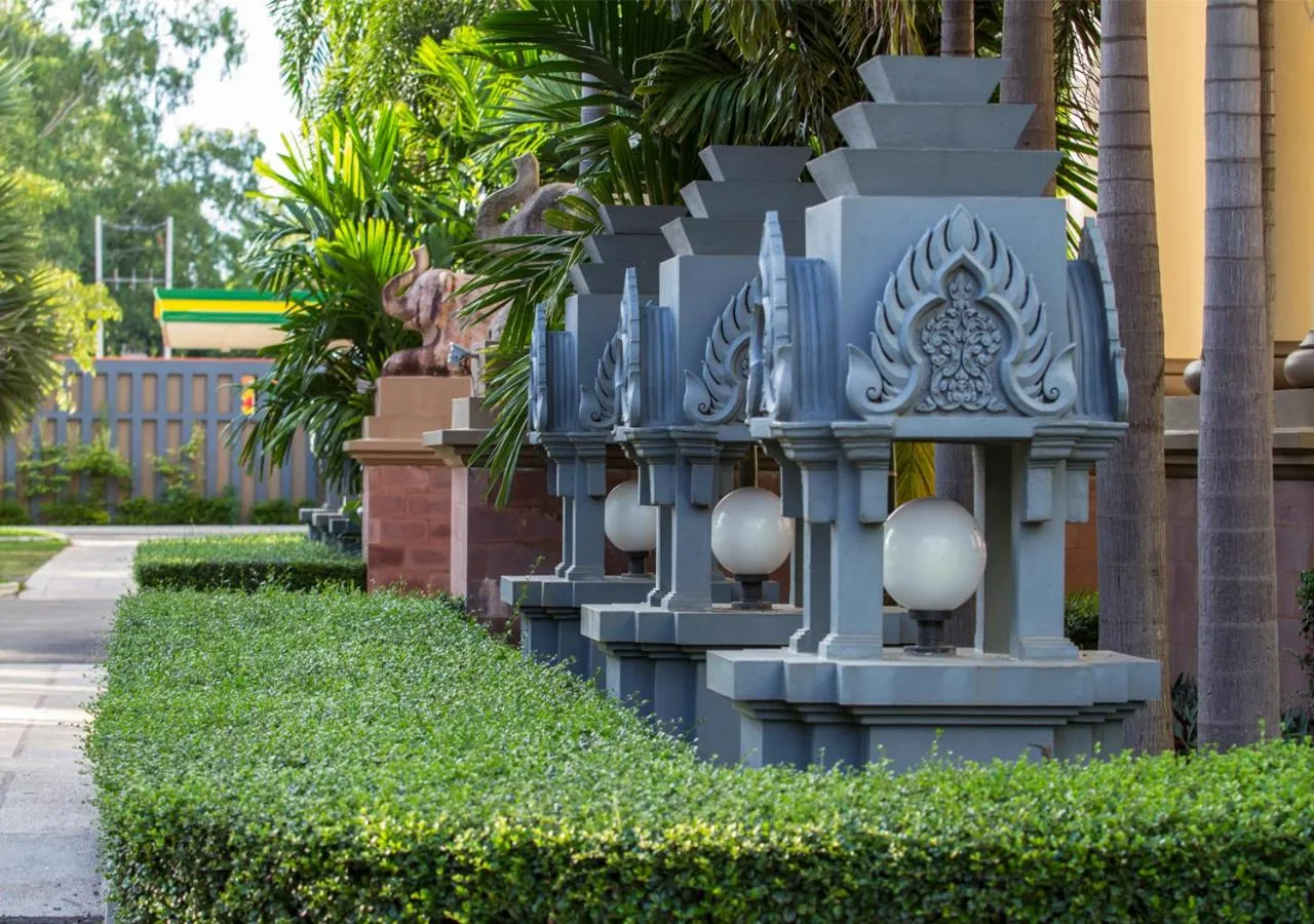 Library in Pacific Hotel & Spa