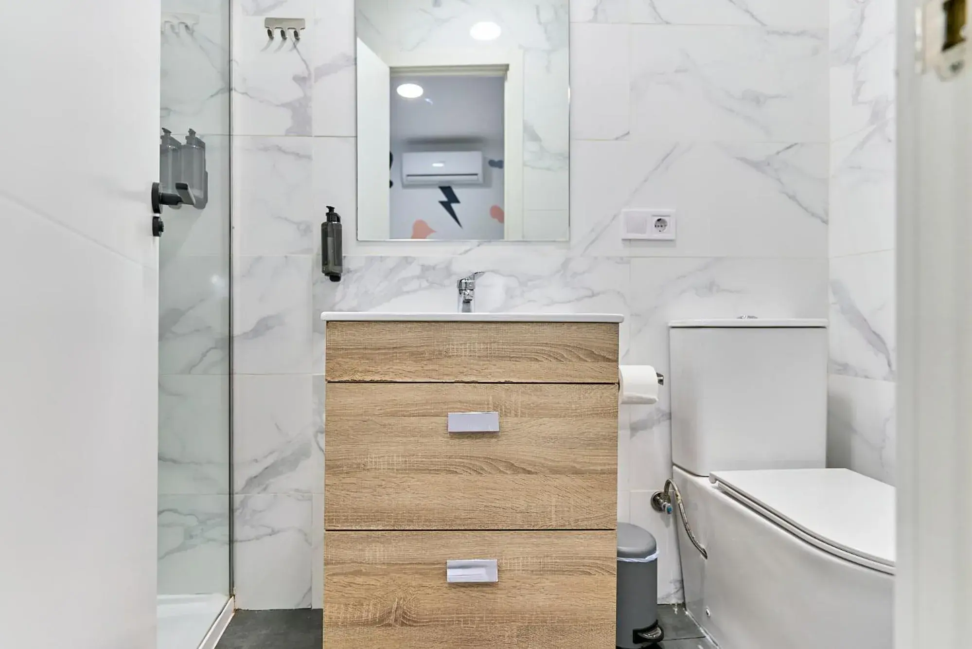 Double Room in Hostal Carmen by gaiarooms Double Room in Hostal Carmen by gaiarooms