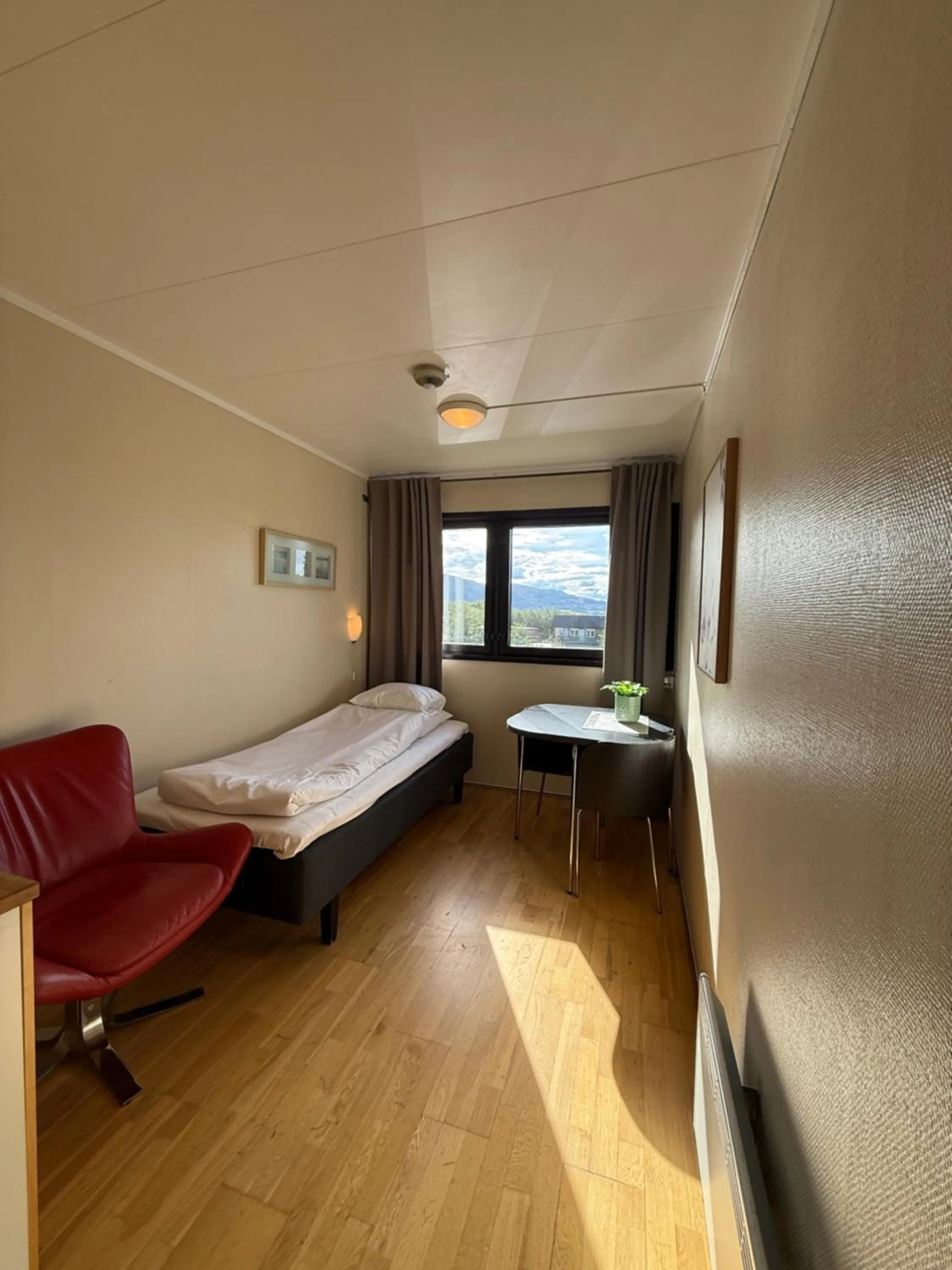 Bed in Sandmoen Bed & Breakfast, Free Parking