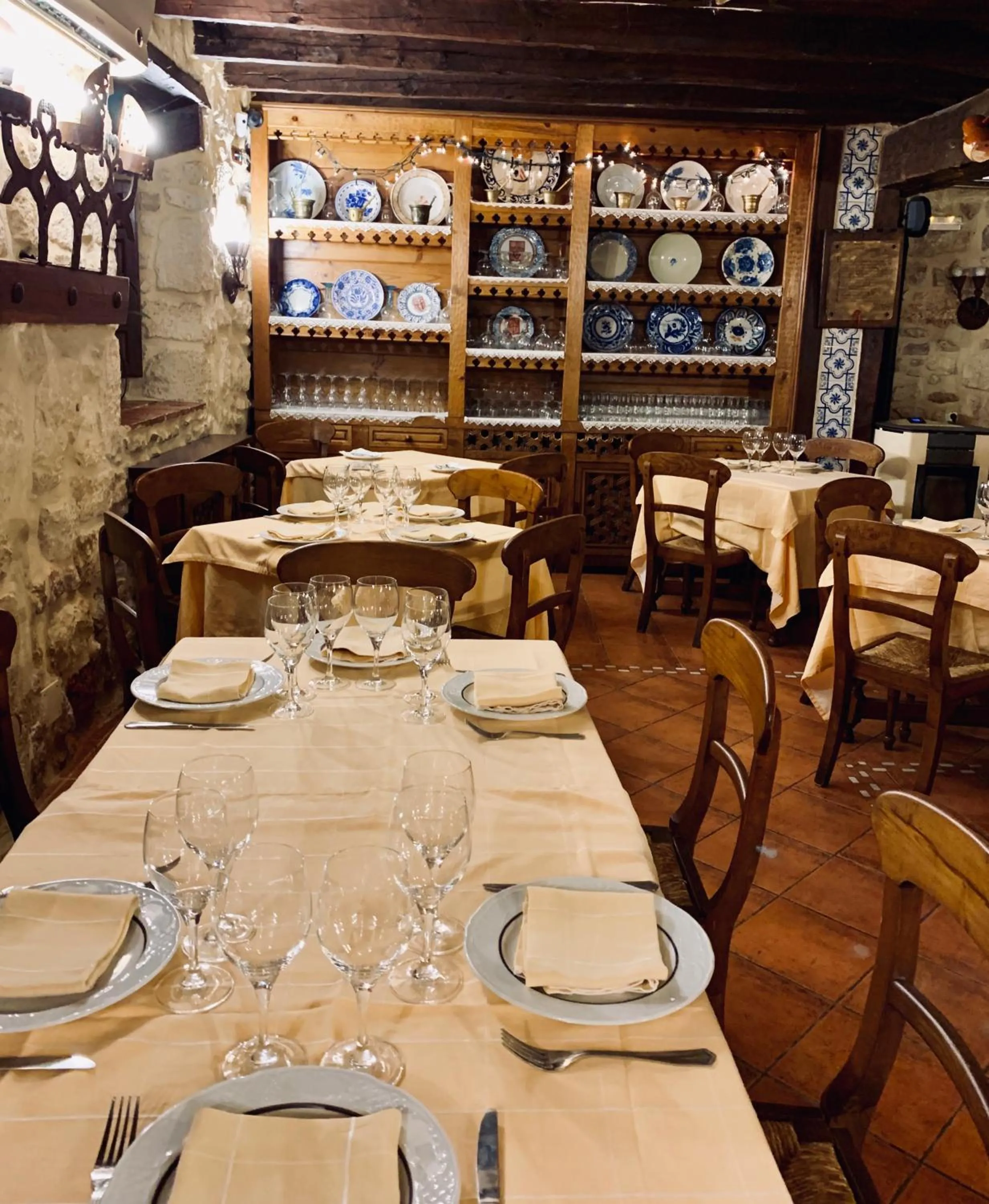 Hotel Tres Coronas de Silos