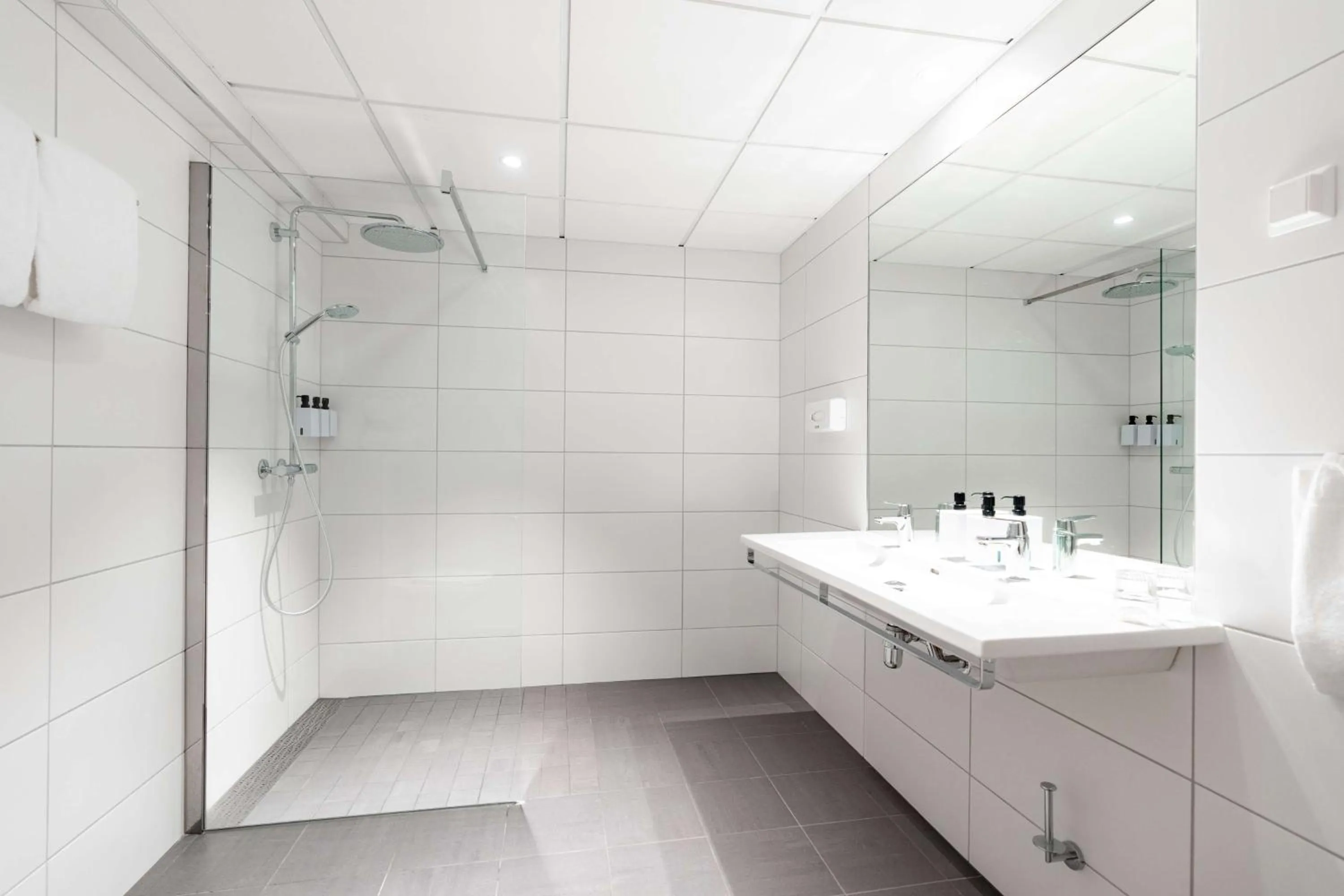 Bathroom in Scandic Alexandra Molde