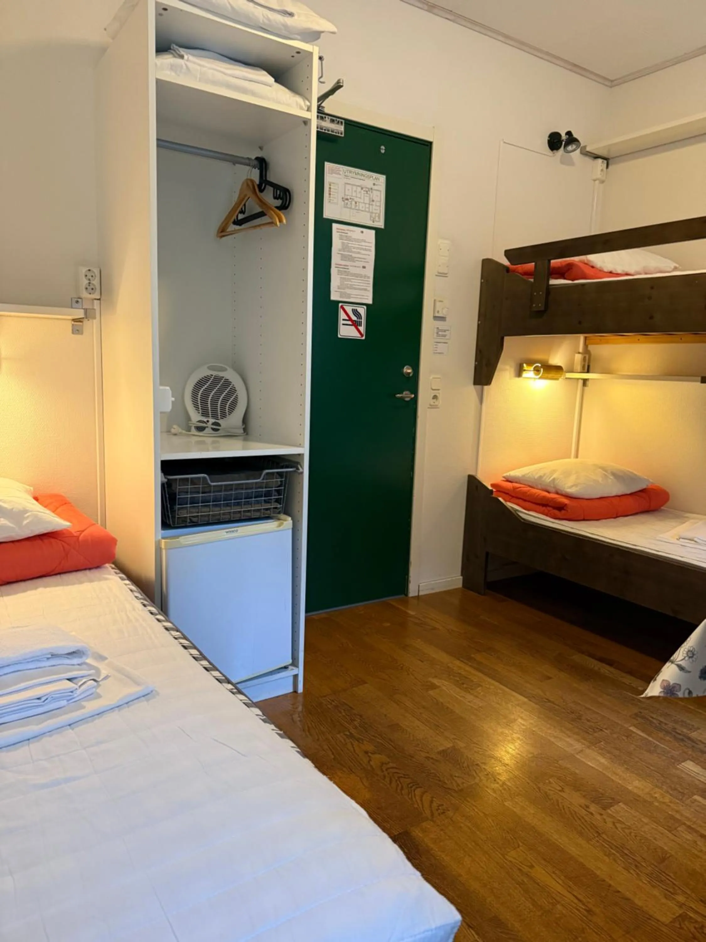 Photo of the whole room, Bed in Torget Vandrarhem