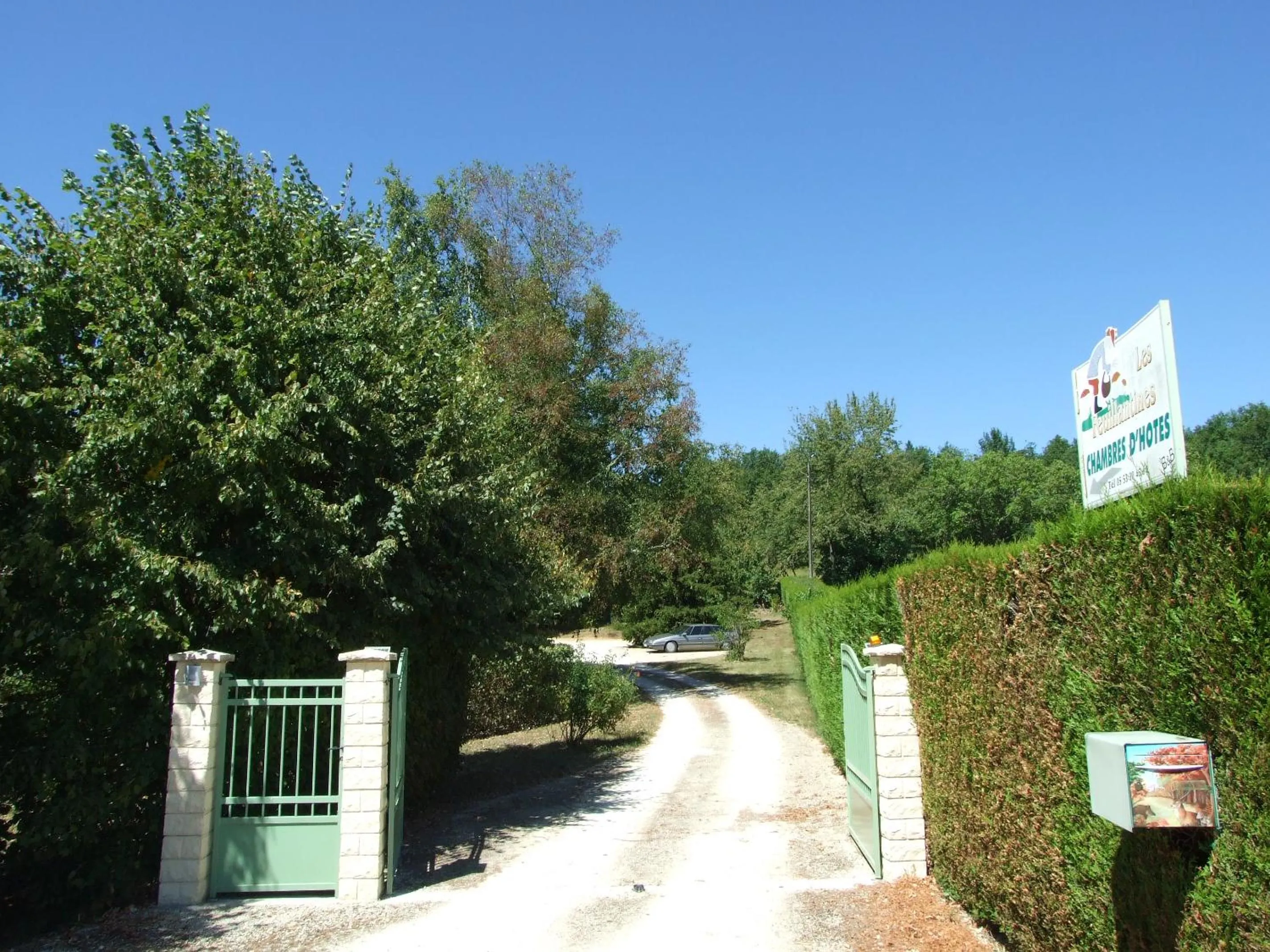 Facade/entrance in Les Feuillantines Perigord Noir