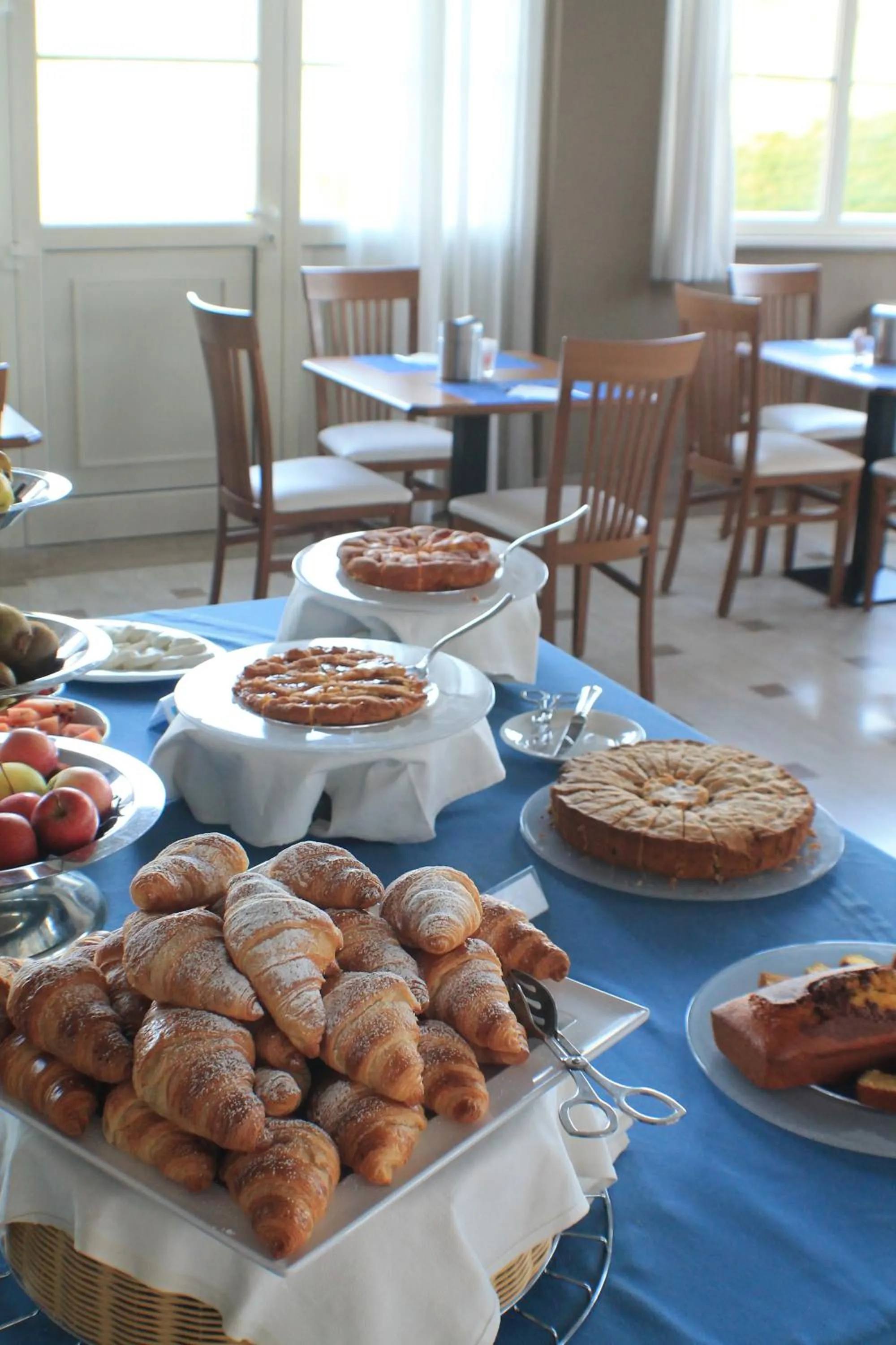 Continental breakfast in Il Parco Sul Mare Resort & SPA