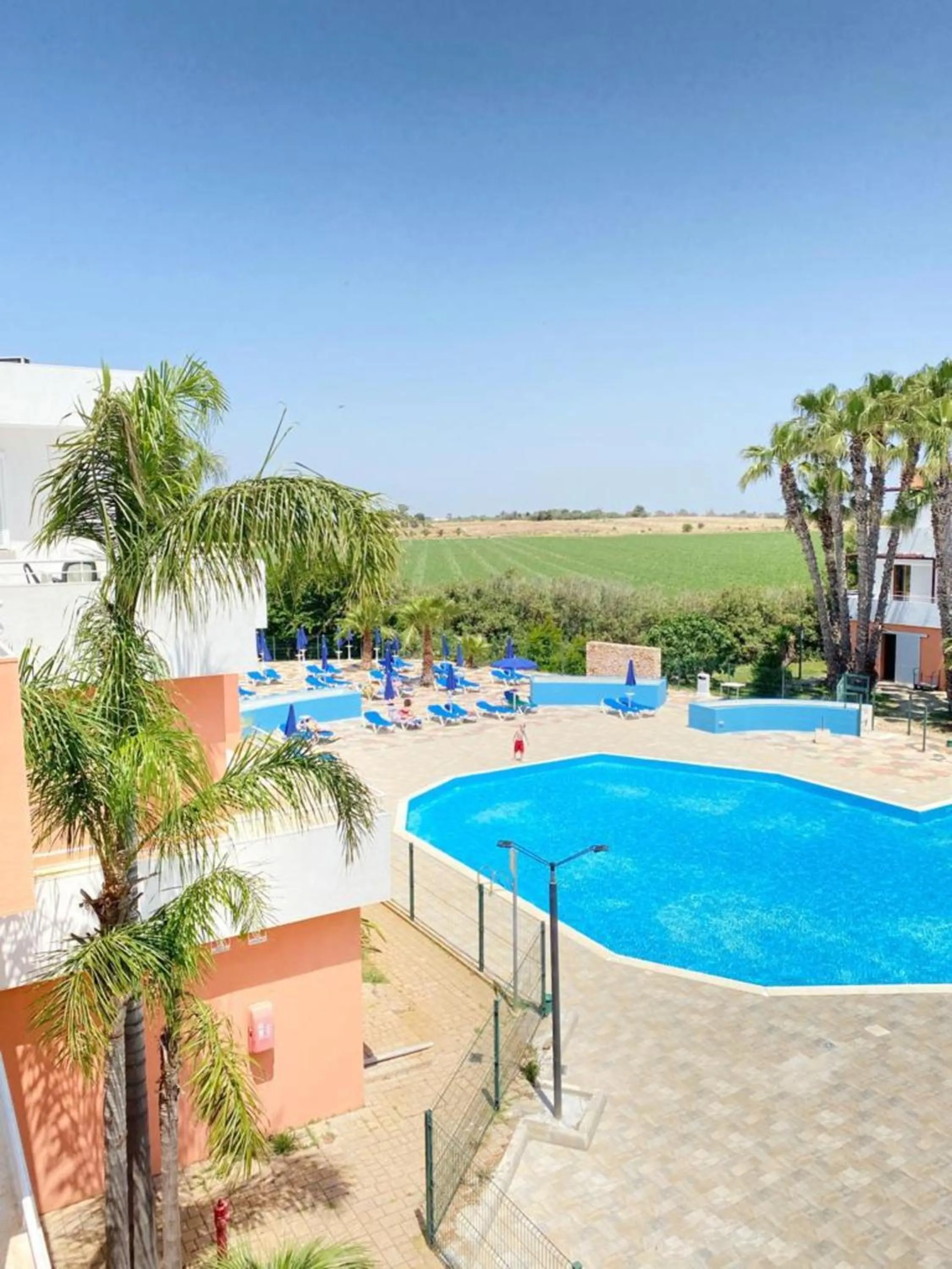 Swimming pool in Tramonti Residence