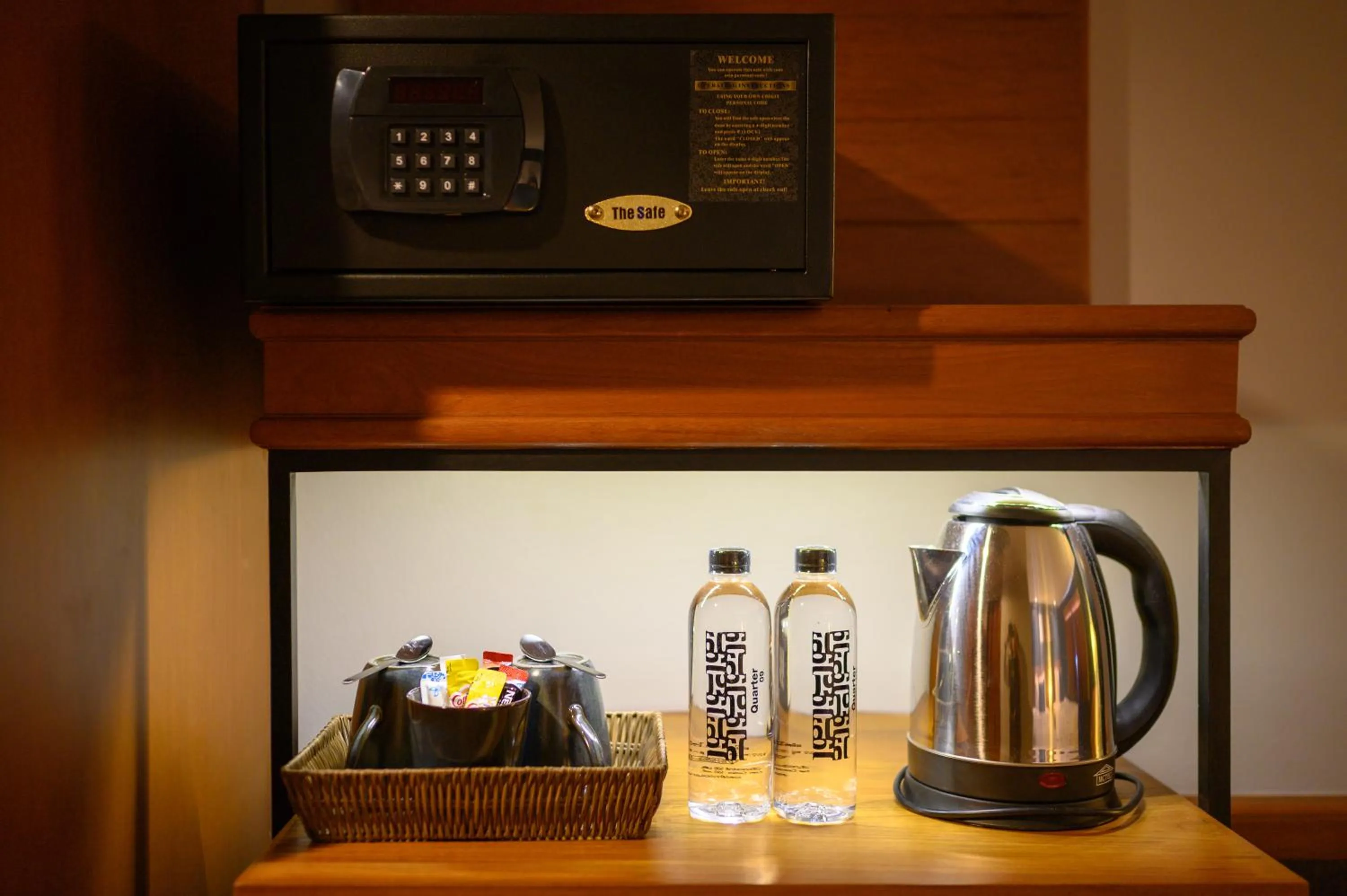 Drinks in Quarter 09 Beach