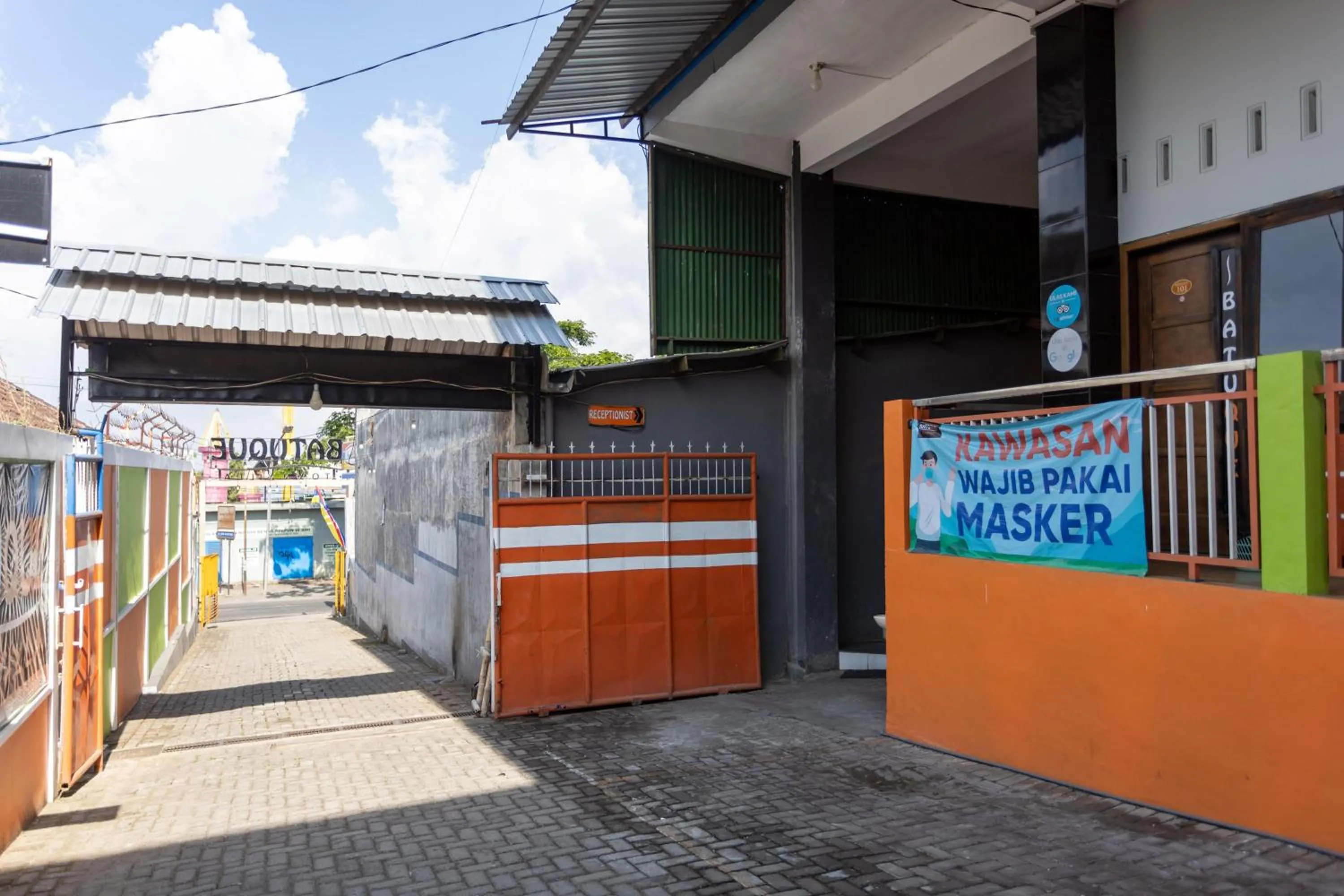 Property building in Batuque Town Villa