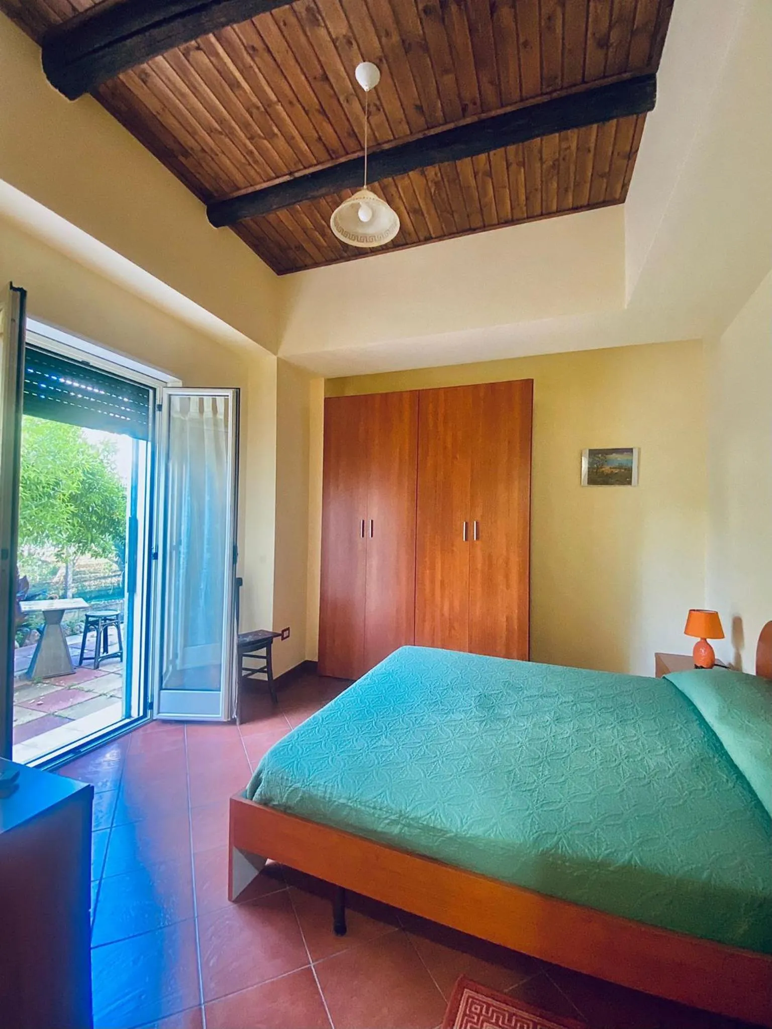 King Room with Garden View in La Bouganville B&B